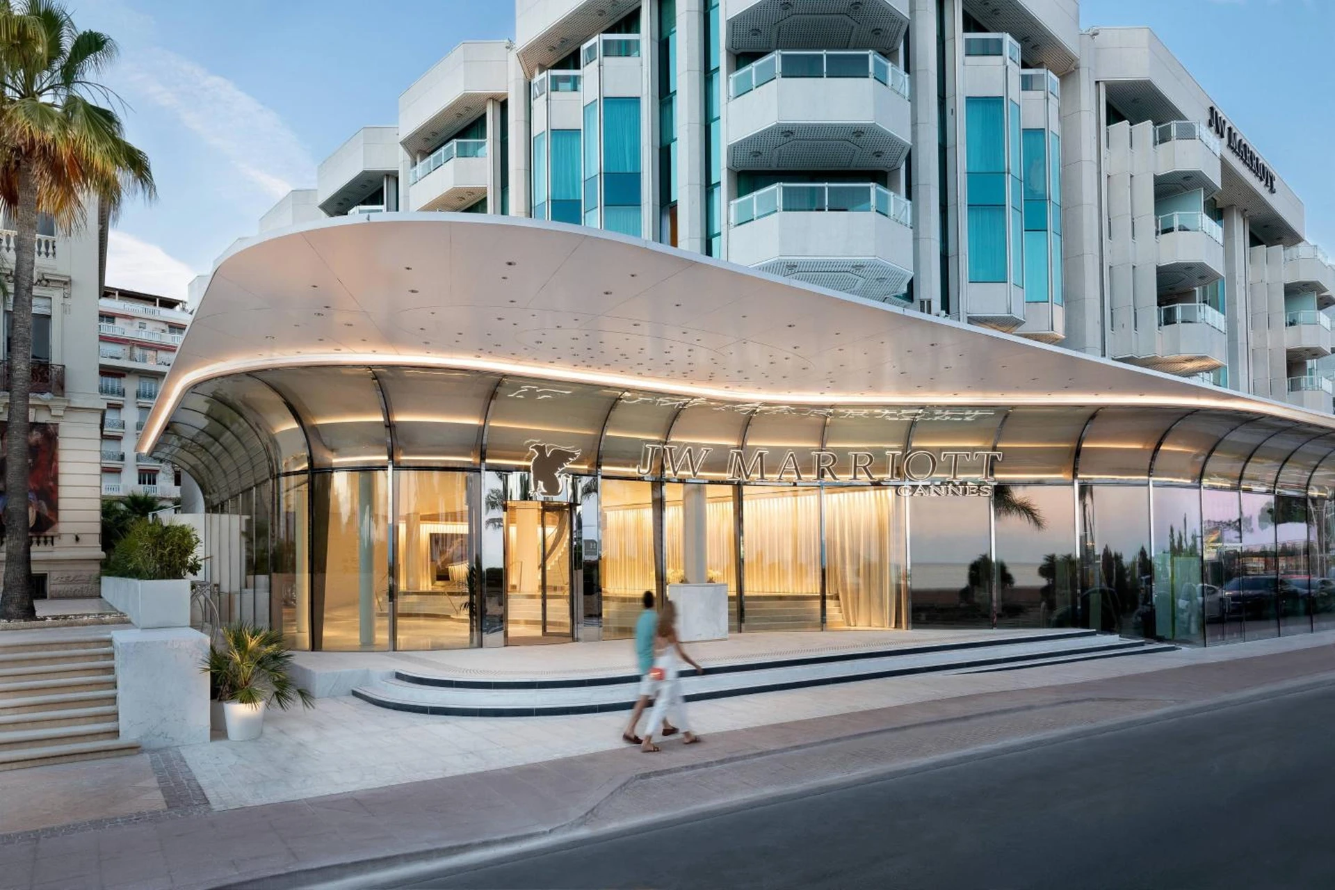 Chambre à JW Marriott Cannes - Organiser un séminaire d'entreprise à Cannes