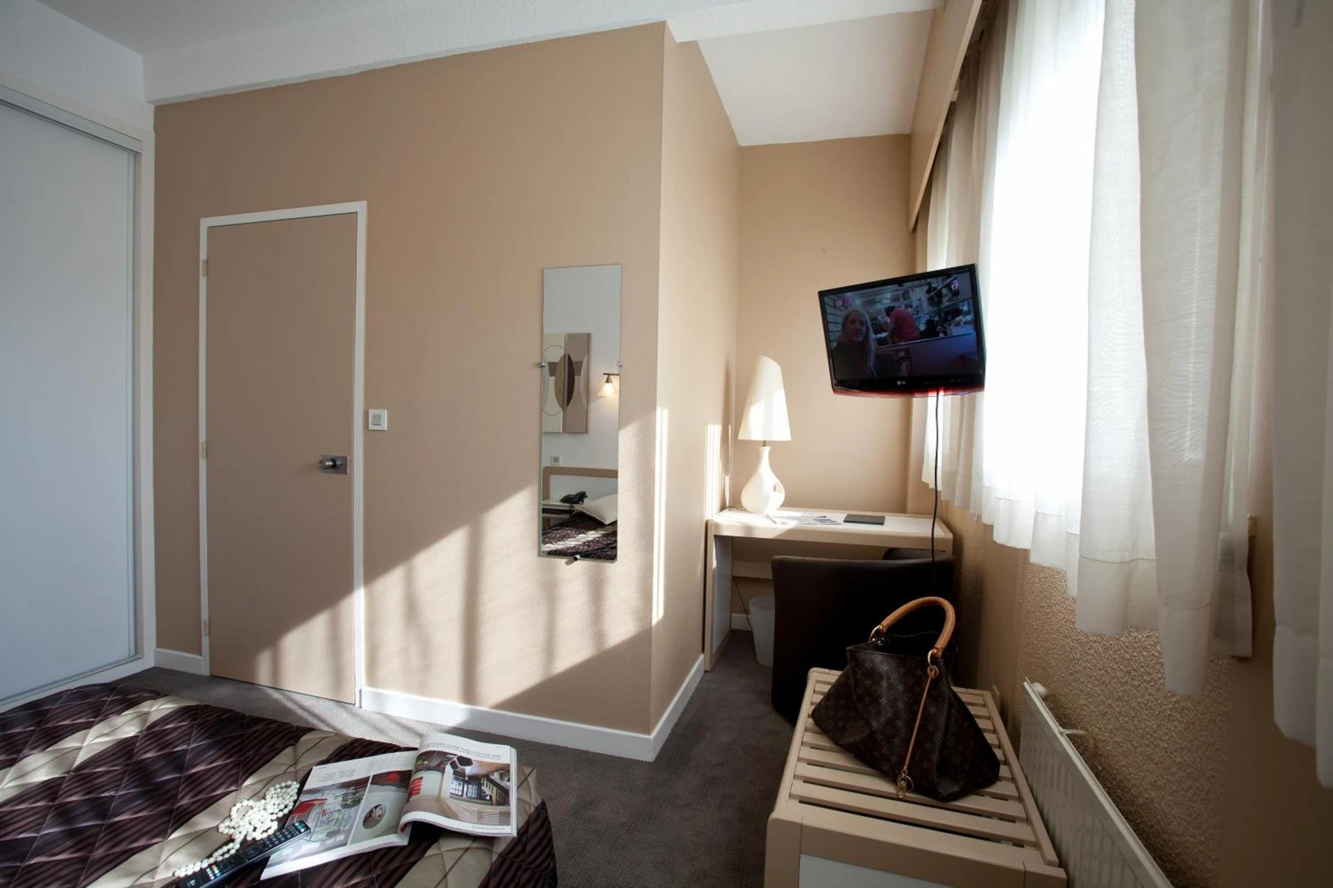 Magnifique chambre pour un séminaire d'entreprise à Hôtel Karène - Saint-Paul-lès-Romans