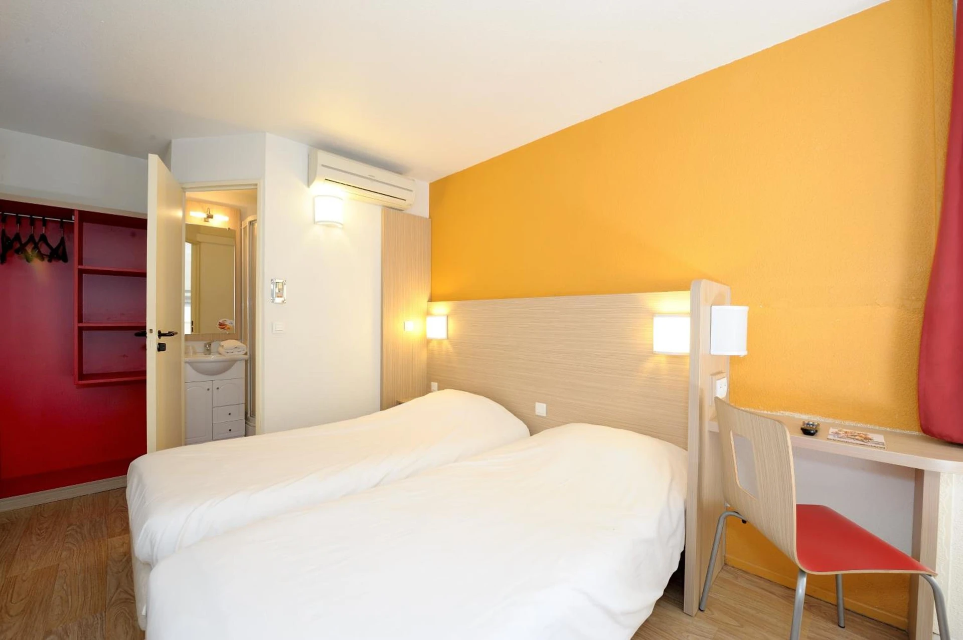 Chambre disponible pour un séminaire d'entreprise à Hôtel Kennedy Parc des Expositions - Tarbes