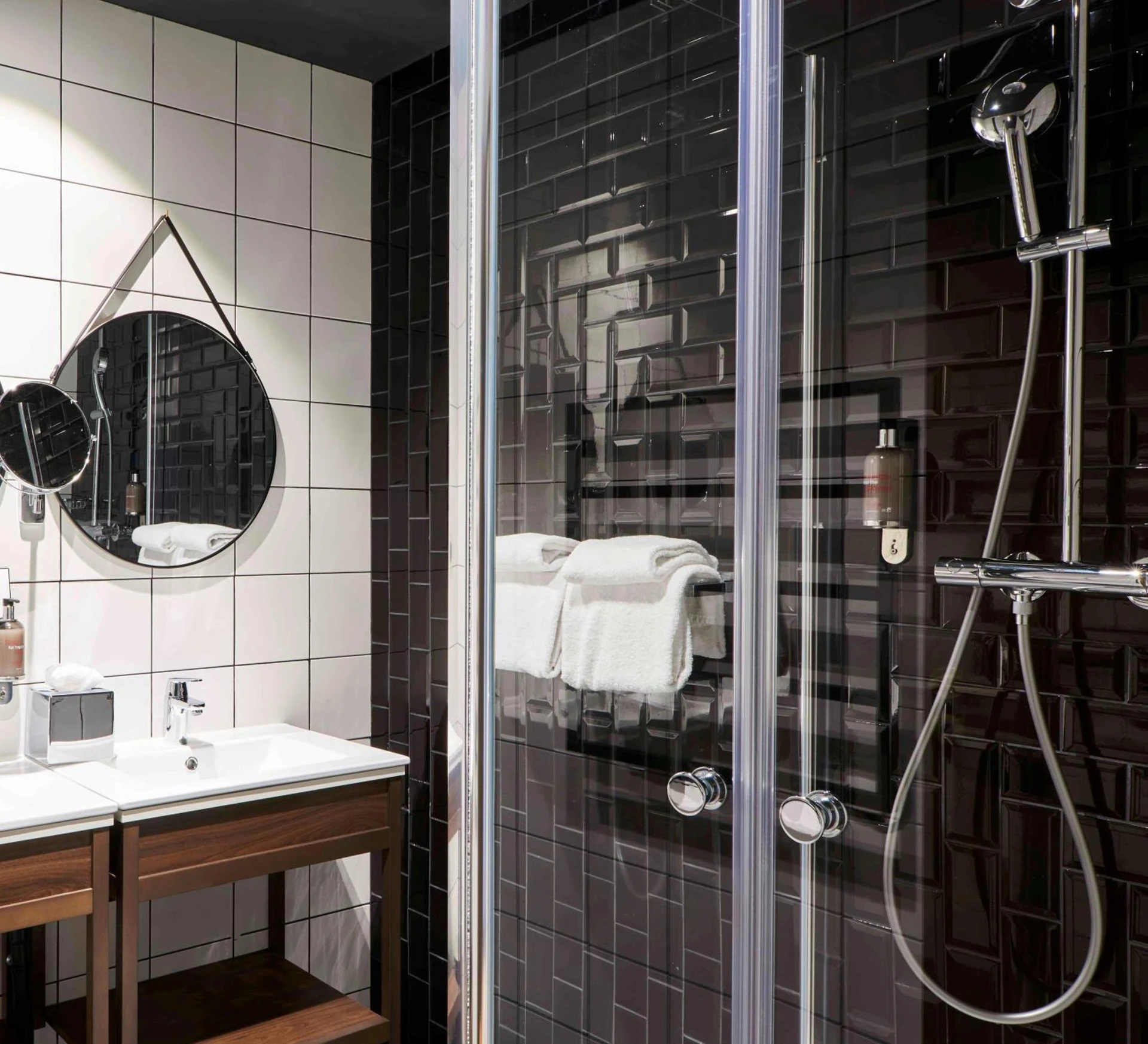 Lieu convivial pour un séminaire d'entreprise à Hotel Konti Bordeaux by HappyCulture - Bordeaux - En savoir plus 