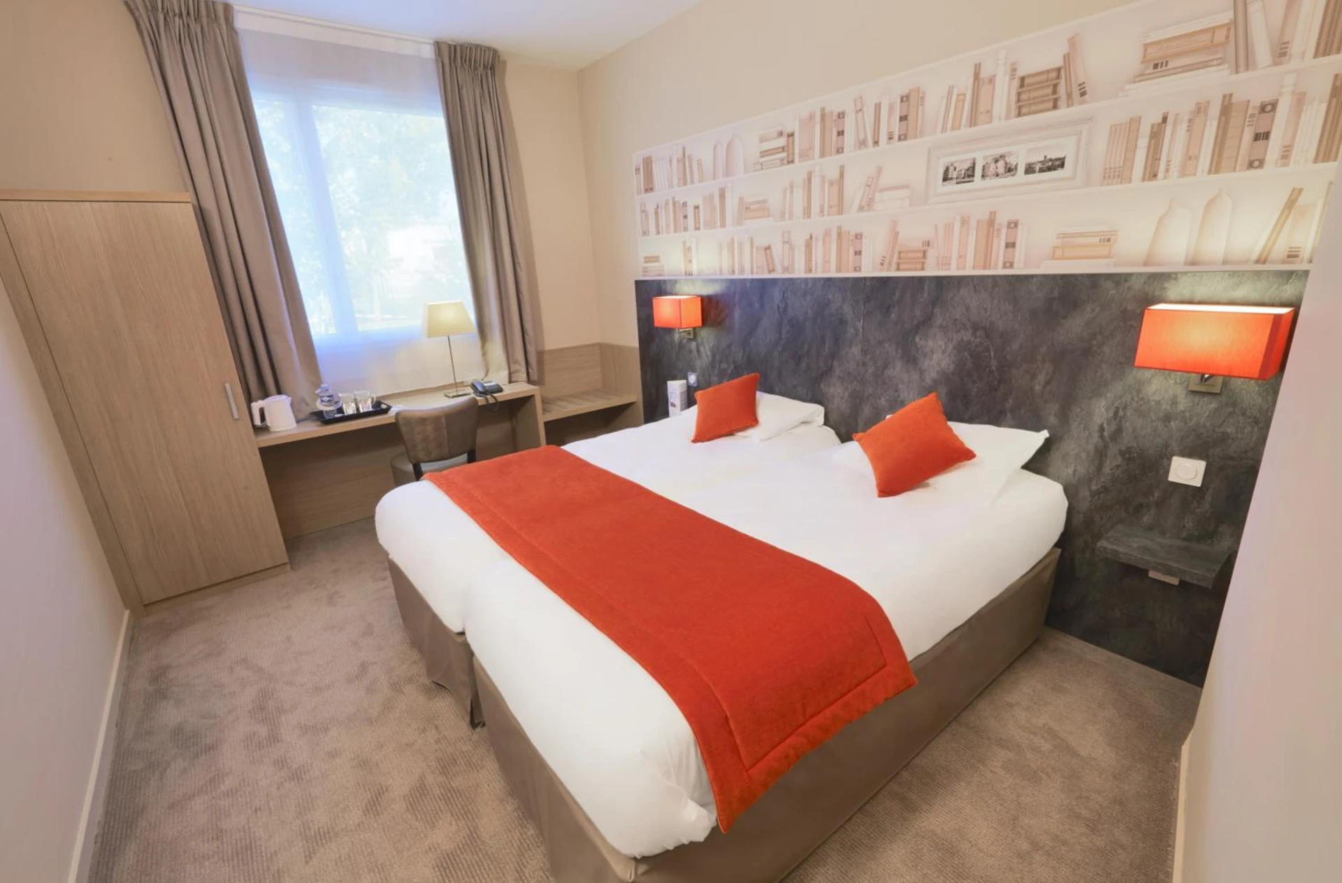 Chambre disponible pour un séminaire d'entreprise à Kyriad Angers Ouest Beaucouzé - Beaucouzé