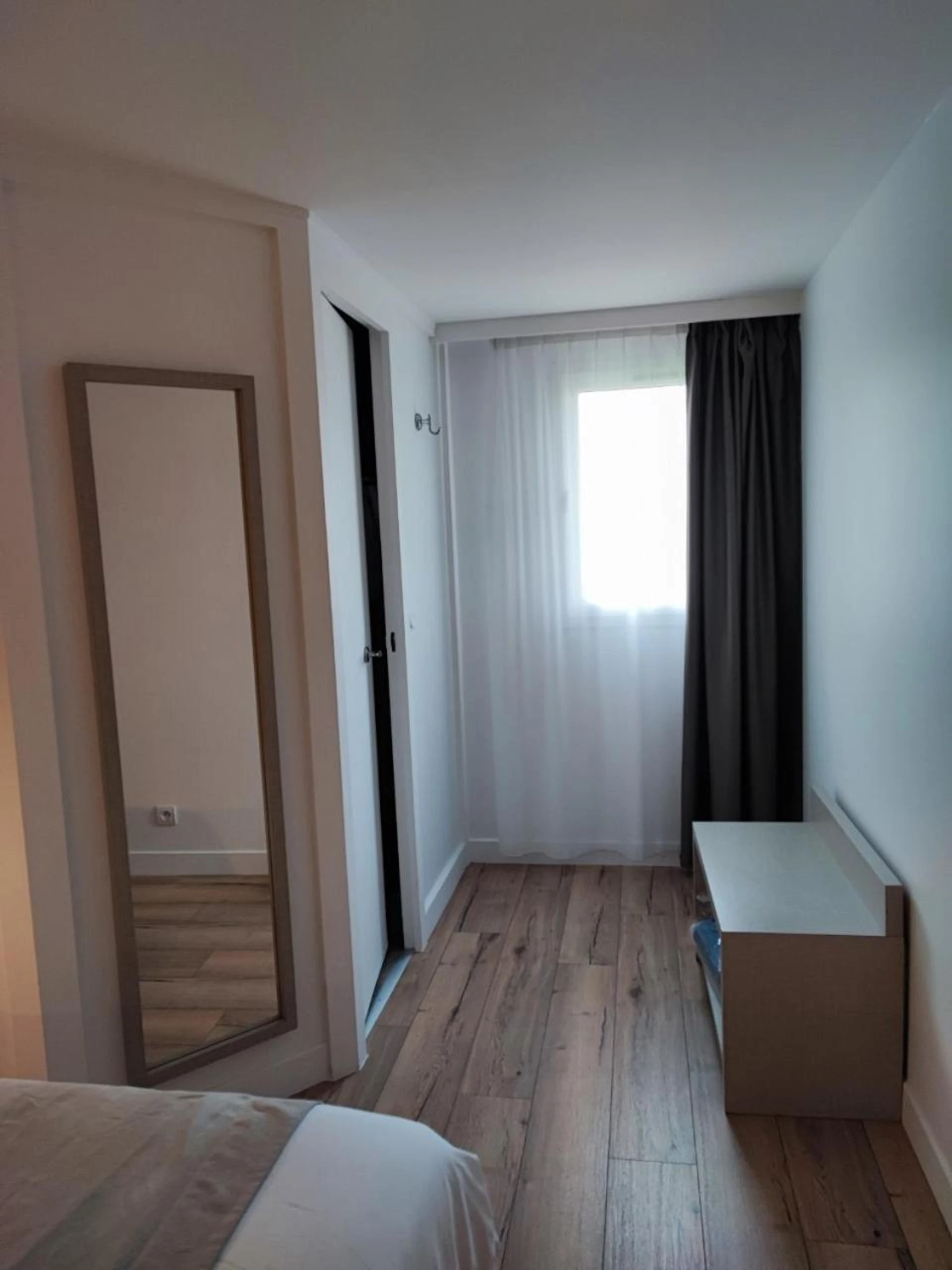 Chambre disponible pour un séminaire d'entreprise à Kyriad Argenteuil - Argenteuil