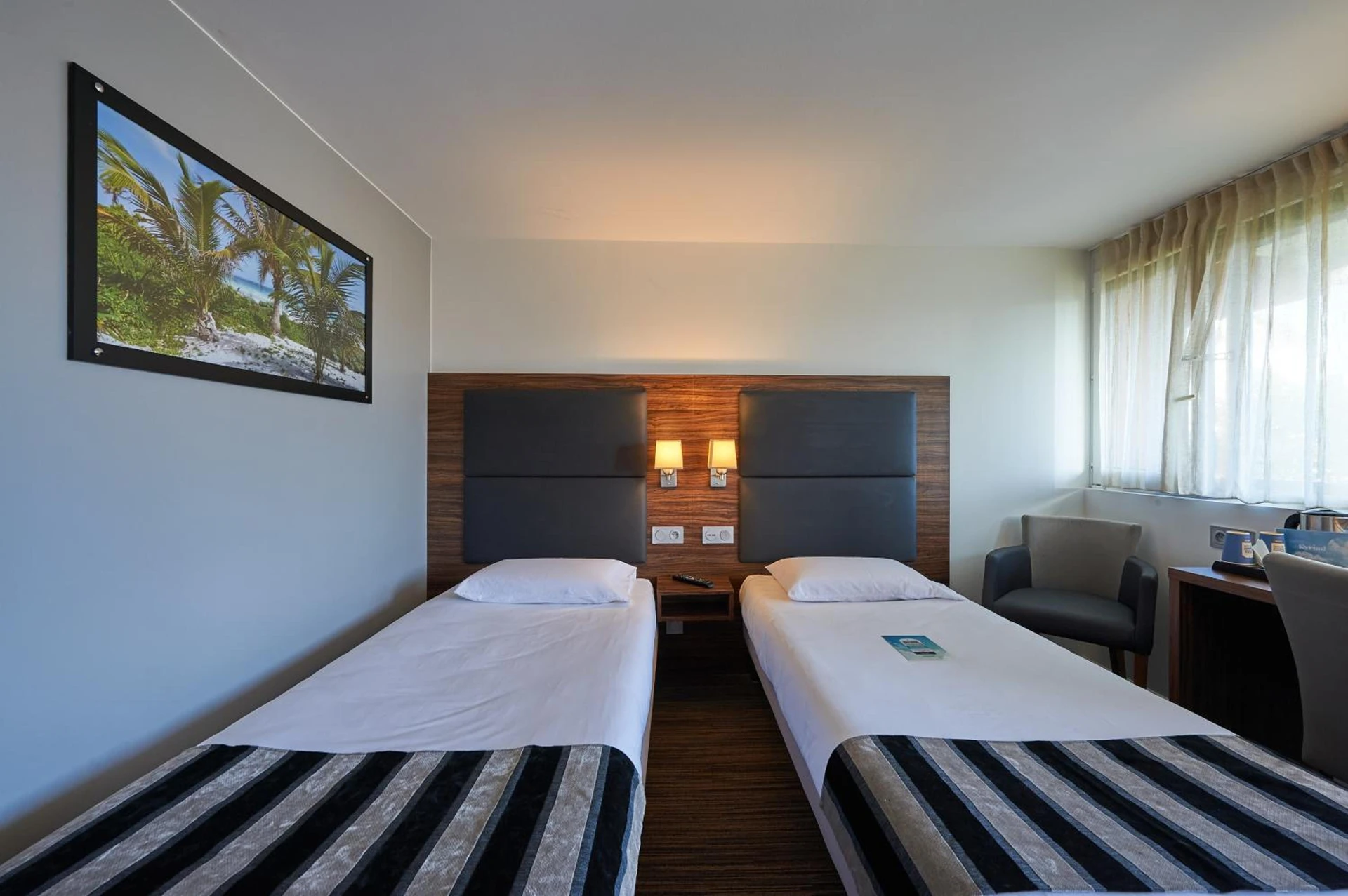 Chambre disponible pour un séminaire d'entreprise à Kyriad Bordeaux - Merignac Aéroport - Mérignac