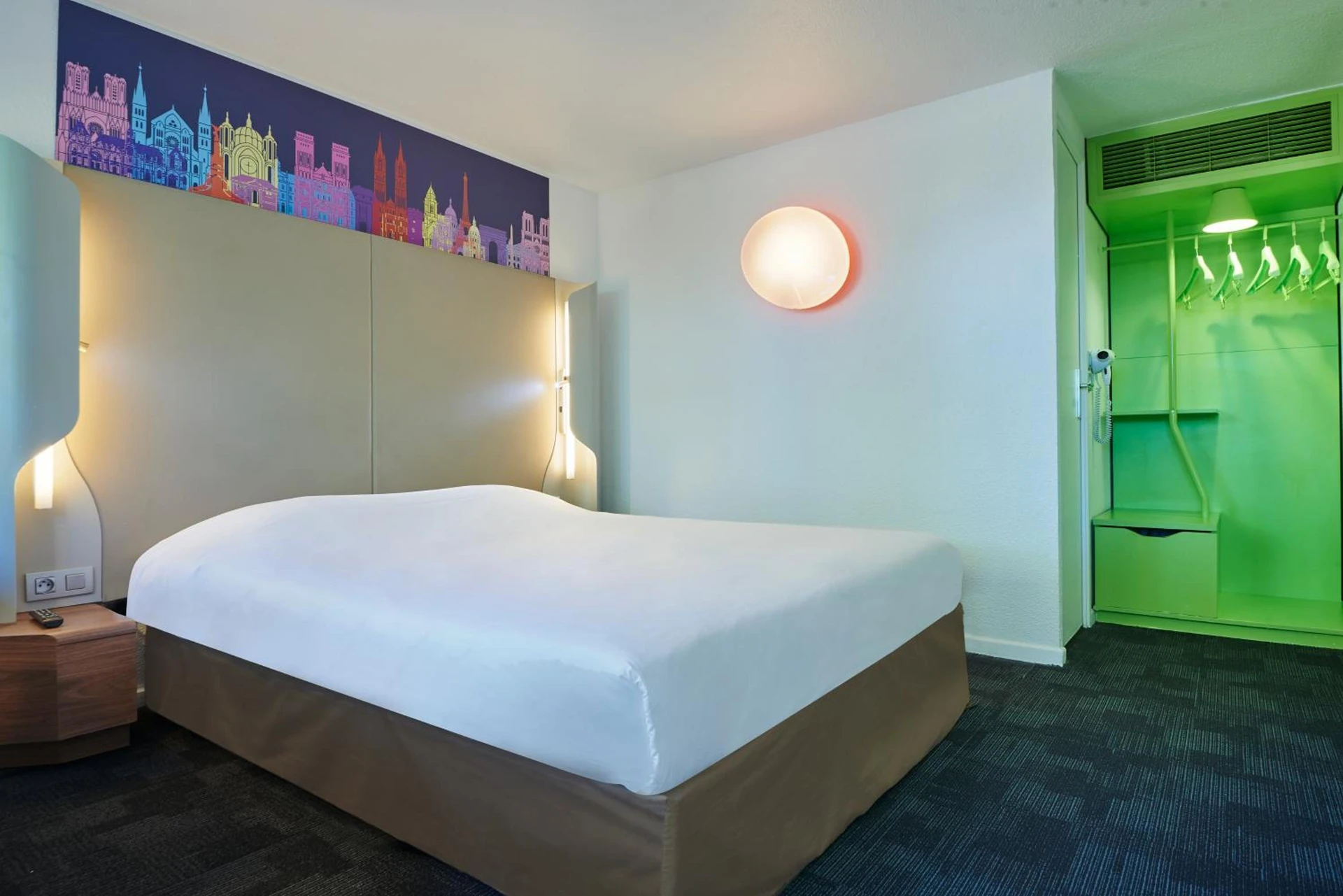 Chambre disponible pour un séminaire d'entreprise à Kyriad Brie-Comte-Robert - Brie-Comte-Robert