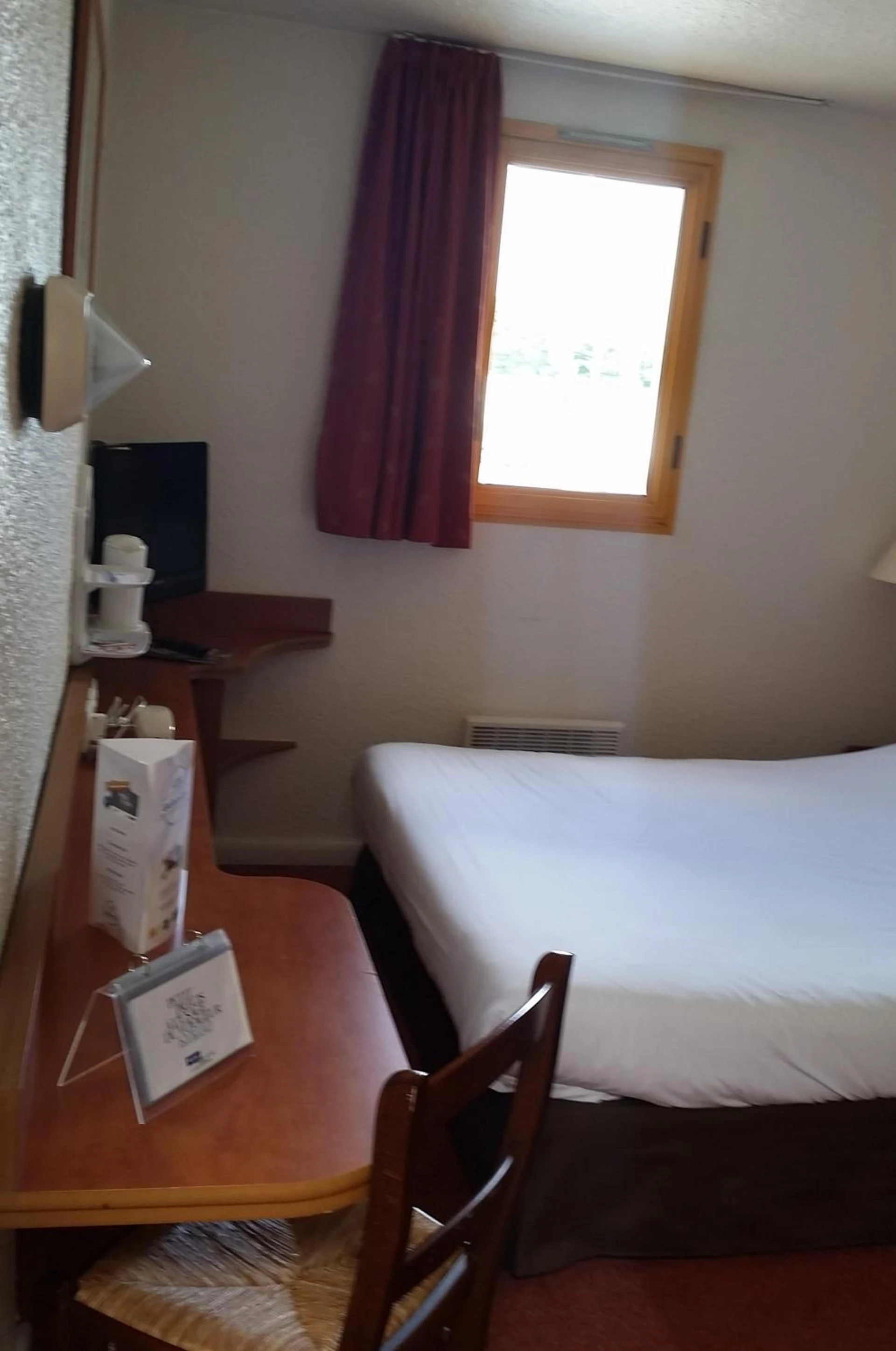 Magnifique chambre pour un séminaire d'entreprise à Kyriad Chantilly - Chantilly