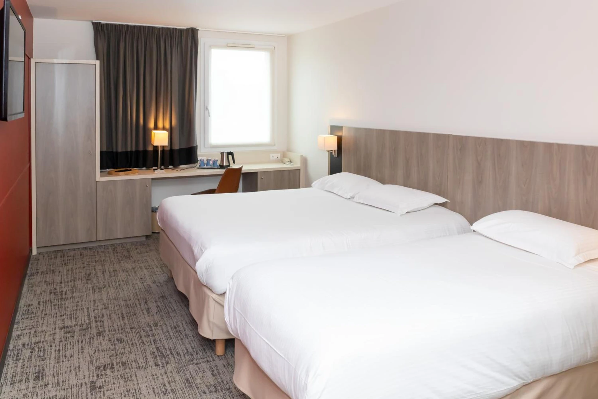 Magnifique chambre pour un séminaire d'entreprise à Kyriad Chartres - Chartres