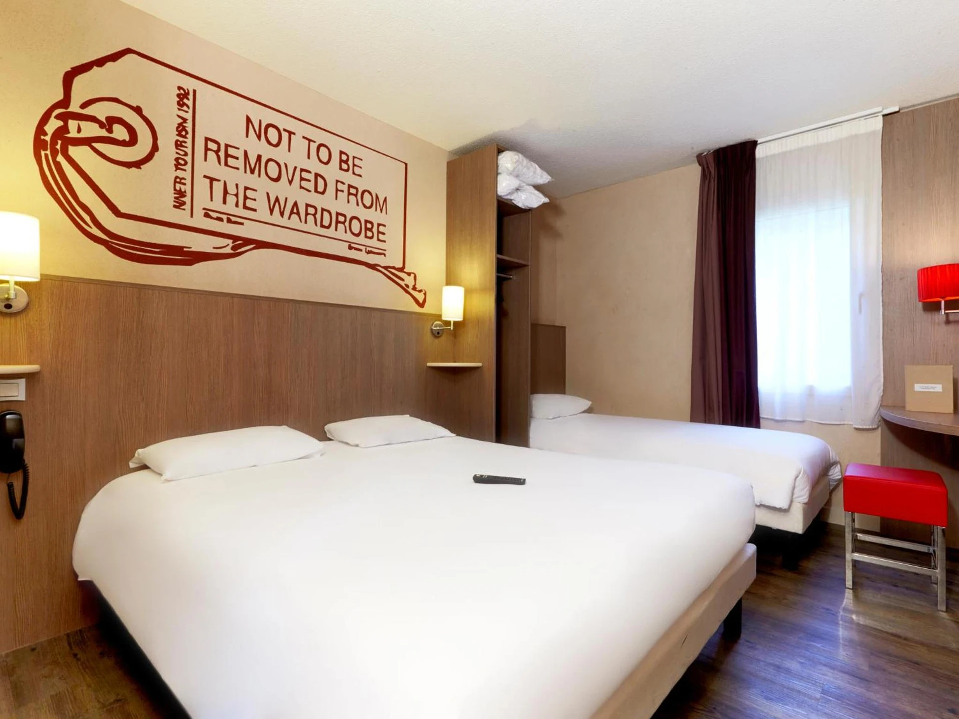 Chambre disponible pour un séminaire d'entreprise à Kyriad Cholet - Cholet