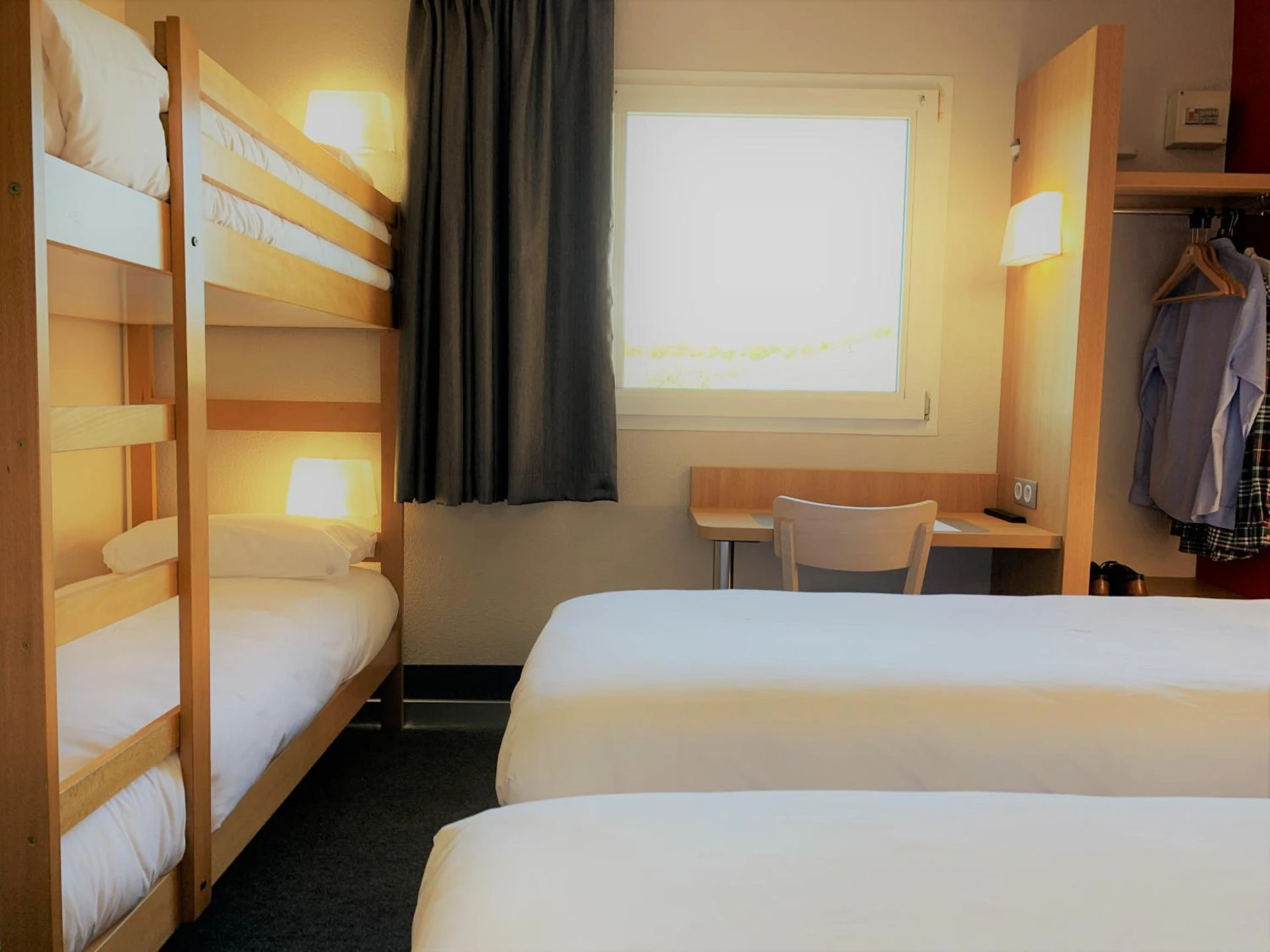 Chambre disponible pour un séminaire d'entreprise à Kyriad Direct Clermont Ferrand Nord Gerzat - Gerzat