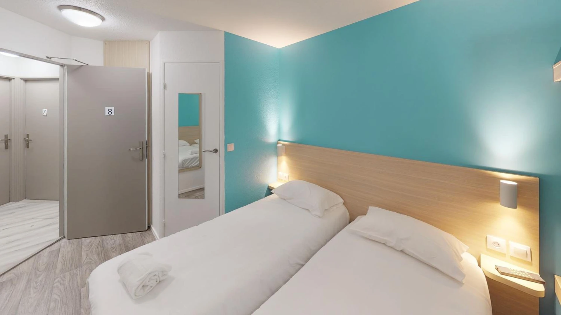 Chambre disponible pour un séminaire d'entreprise à Hôtel du stade ex Kyriad Direct Lille Est Stade Pierre Mauroy - Villeneuve-d'Ascq
