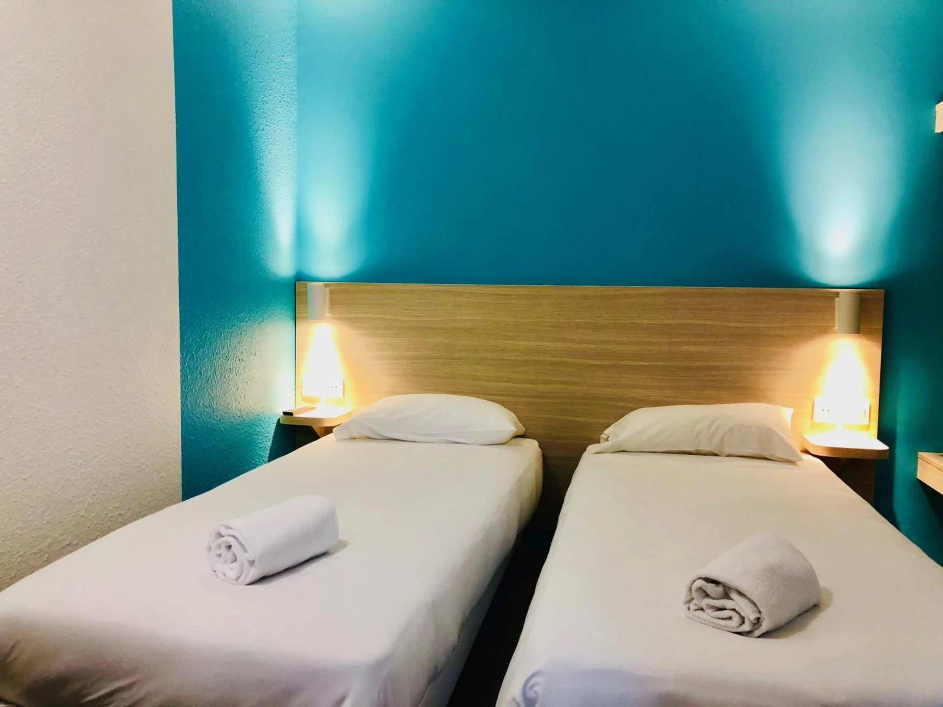 Chambre disponible pour un séminaire d'entreprise à Hôtel du stade ex Kyriad Direct Lille Est Stade Pierre Mauroy - Villeneuve-d'Ascq