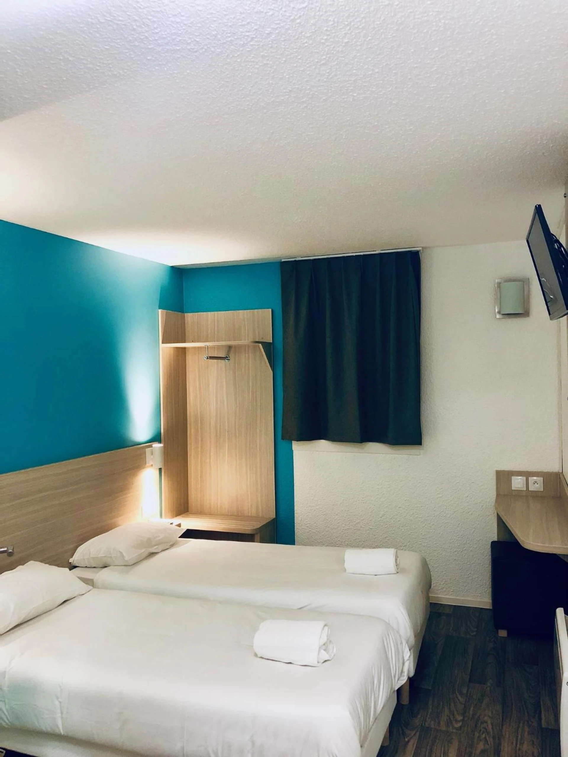 Magnifique chambre pour un séminaire d'entreprise à Hôtel du stade ex Kyriad Direct Lille Est Stade Pierre Mauroy - Villeneuve-d'Ascq