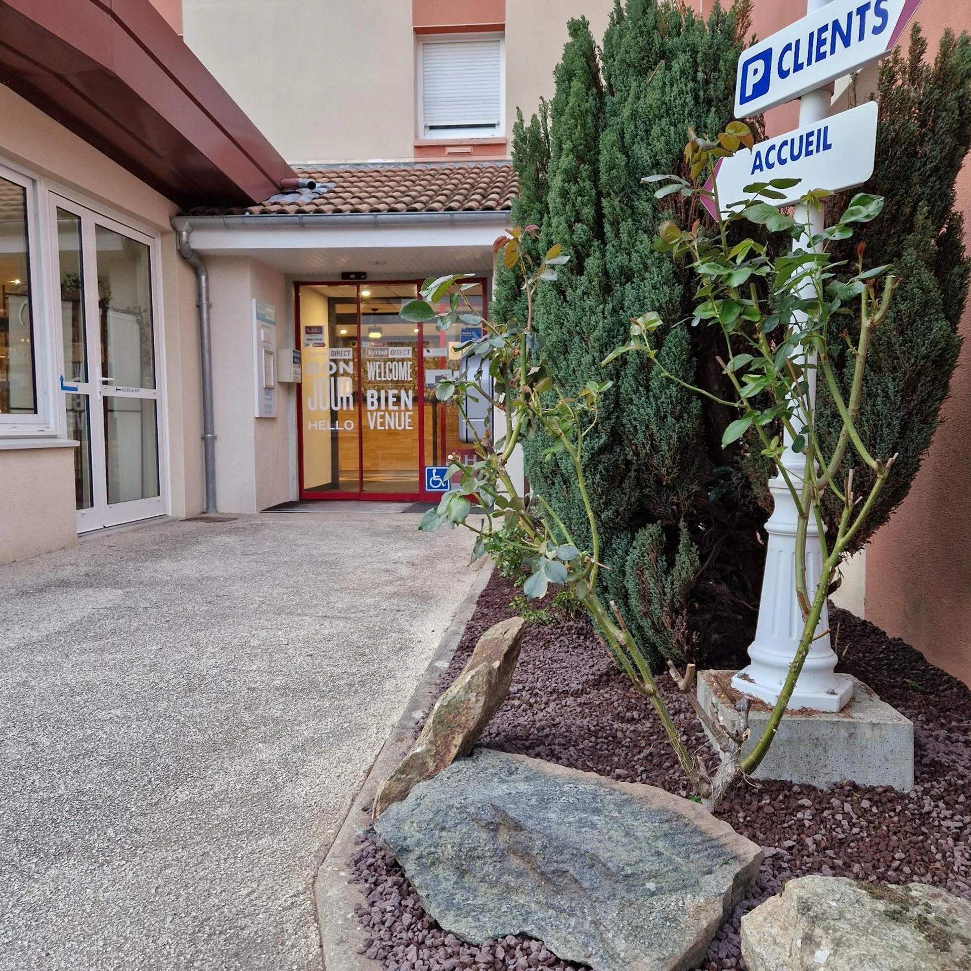 Lieu convivial pour un séminaire d'entreprise à Kyriad Direct Limoges Nord - Limoges - En savoir plus 