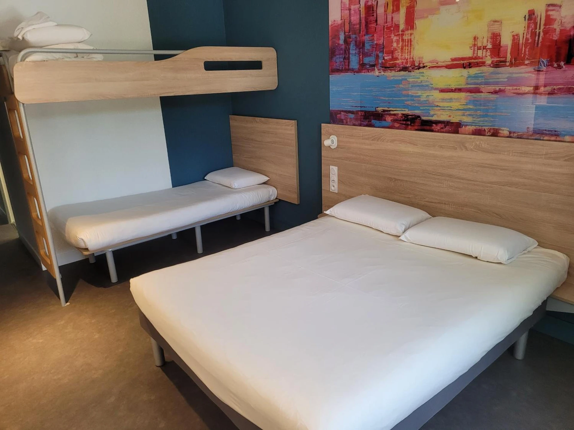 Chambre disponible pour un séminaire d'entreprise à KYRIAD DIRECT LYON NORD - Dardilly - Dardilly