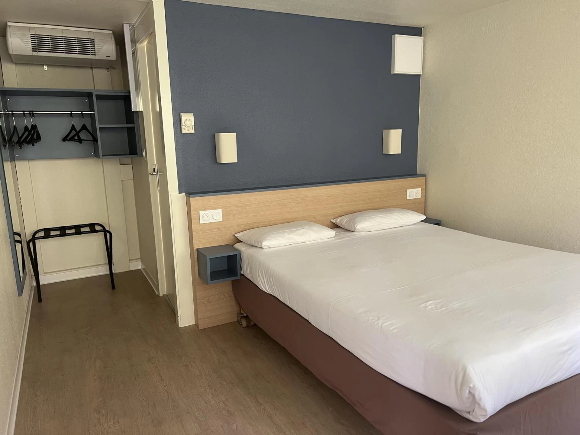 Chambre disponible pour un séminaire d'entreprise à Kyriad Direct Montpellier Saint Jean De Védas - La Peyrière - Saint-Jean-de-Védas