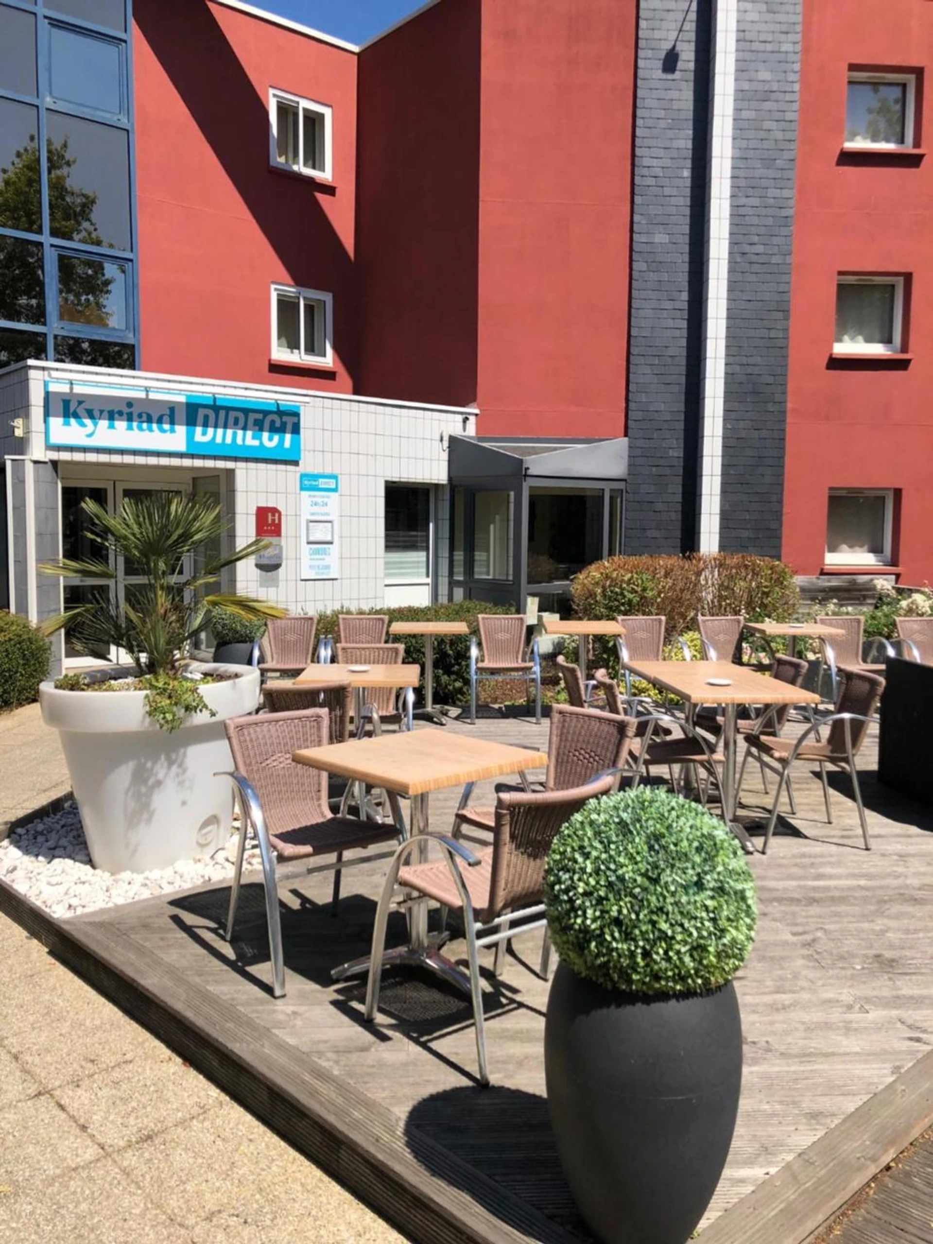 Organiser un séminaire d'entreprise : Kyriad Direct Rennes Ouest à vezin-le-coquet