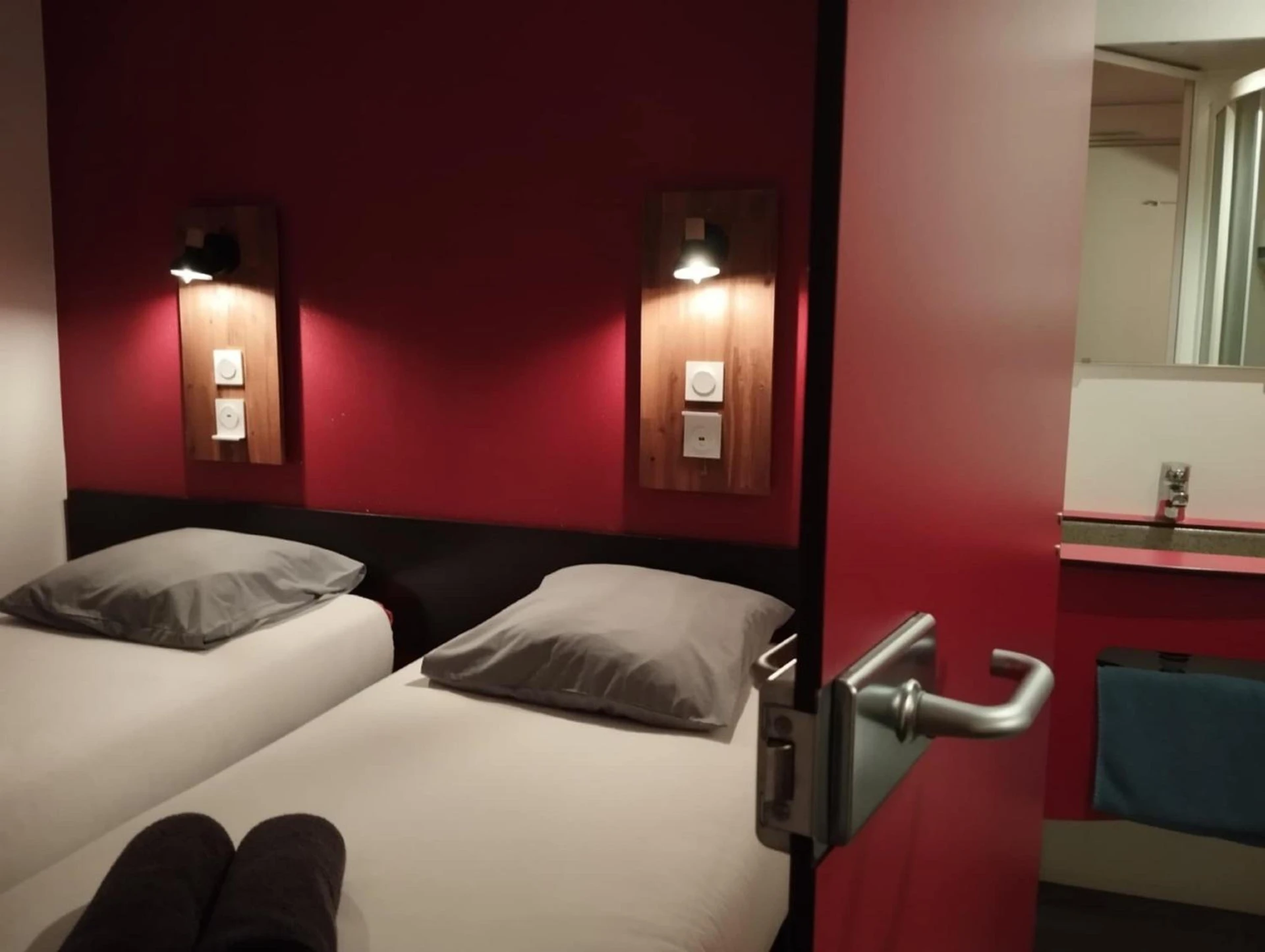 Chambre disponible pour un séminaire d'entreprise à Kyriad Direct Saintes - Saintes