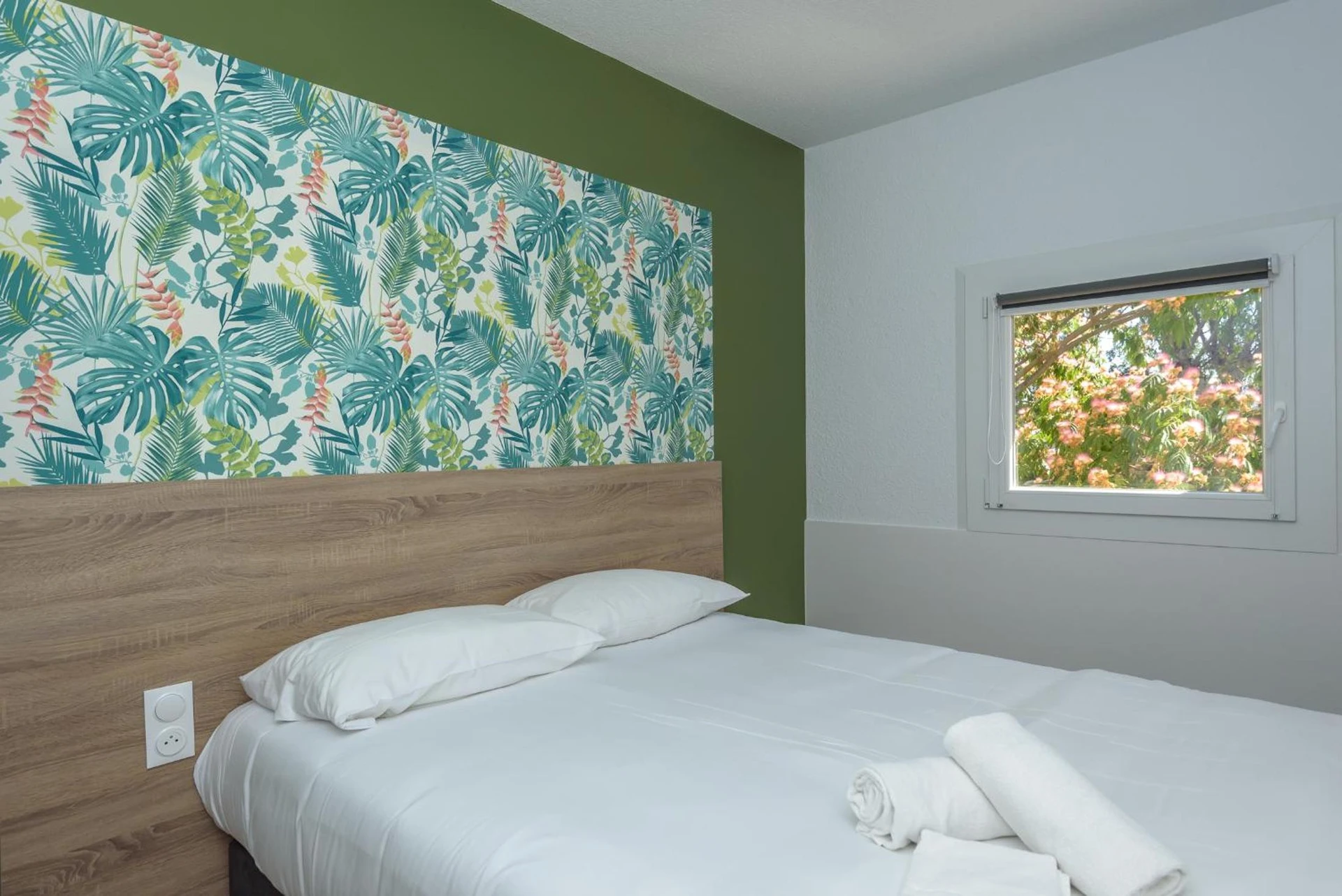 Chambre disponible pour un séminaire d'entreprise à KYRIAD DIRECT TOULON OUEST - La Seyne sur Mer - La Seyne-sur-Mer