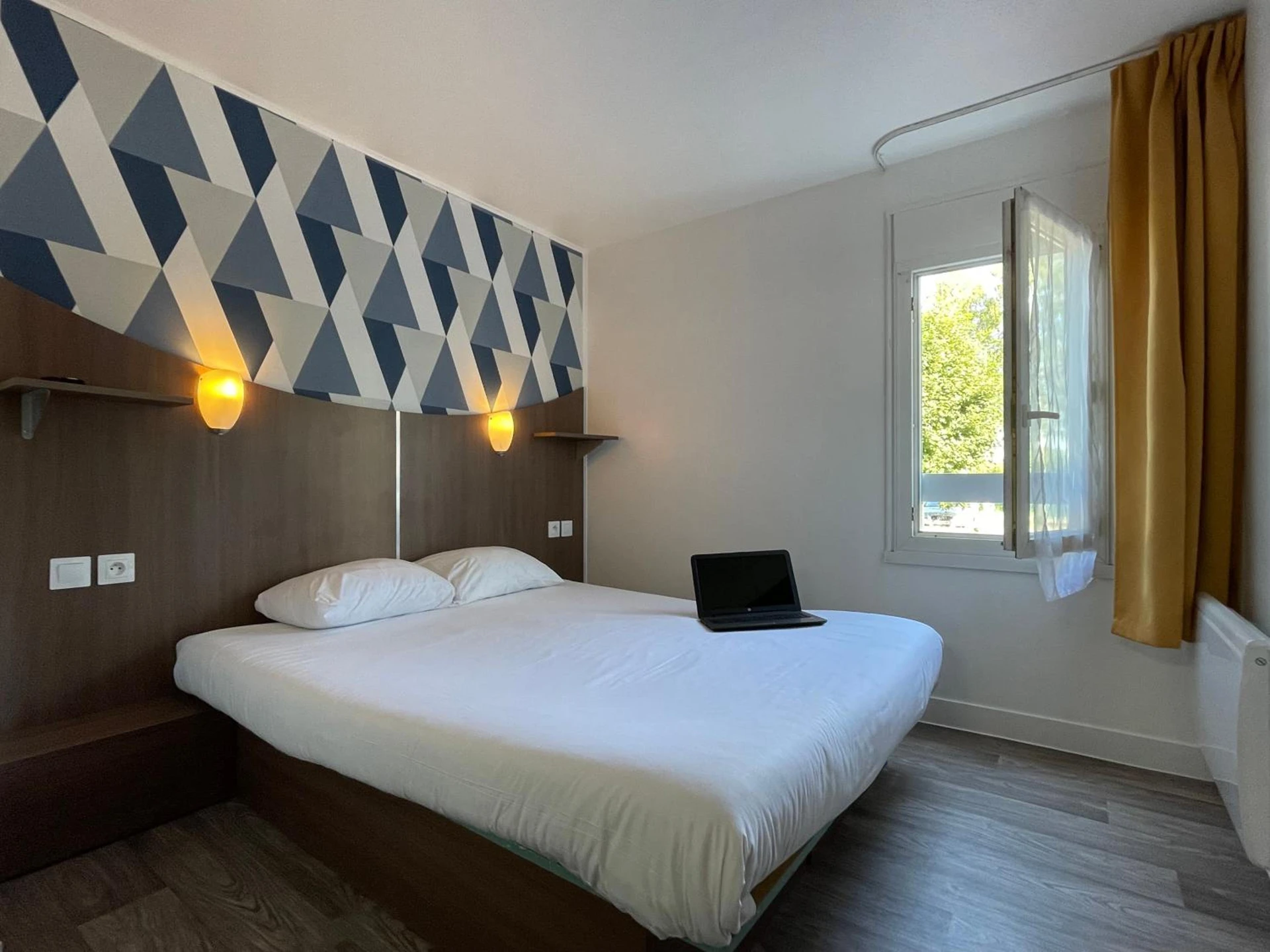 Organiser un séminaire d'entreprise : Kyriad Direct Val de Reuil à val-de-reuil