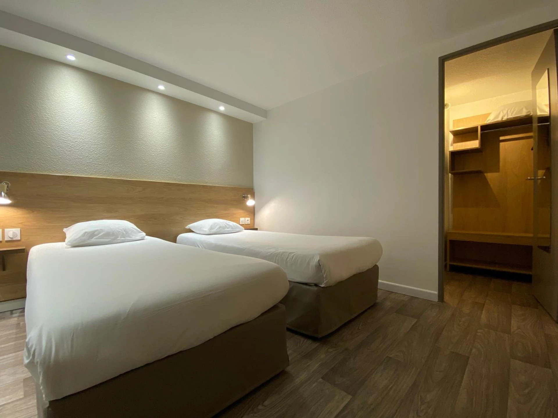 Chambre disponible pour un séminaire d'entreprise à Kyriad Fontenay - Trésigny - Fontenay-Trésigny