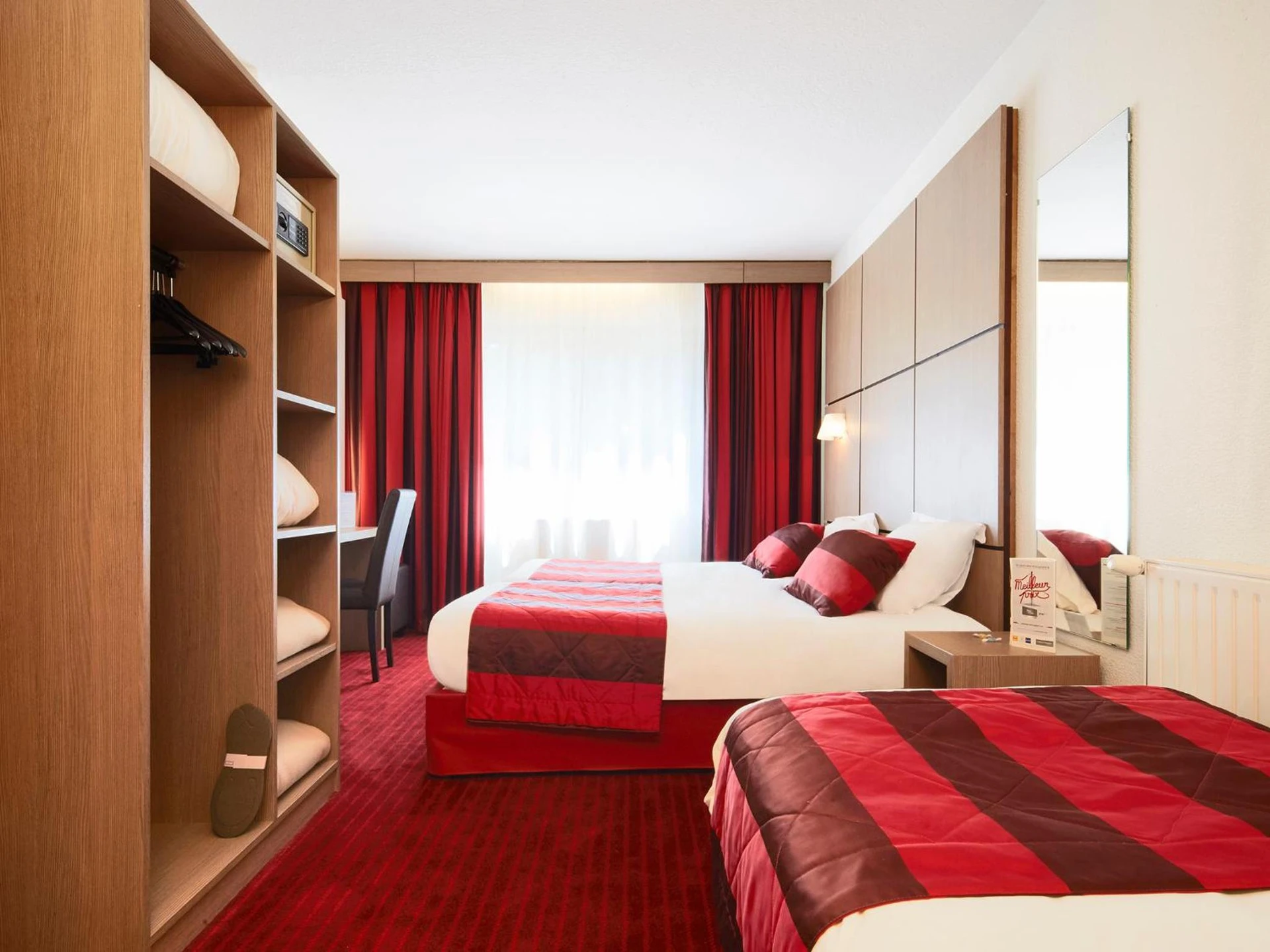 Chambre disponible pour un séminaire d'entreprise à Kyriad Grenoble Centre - Grenoble