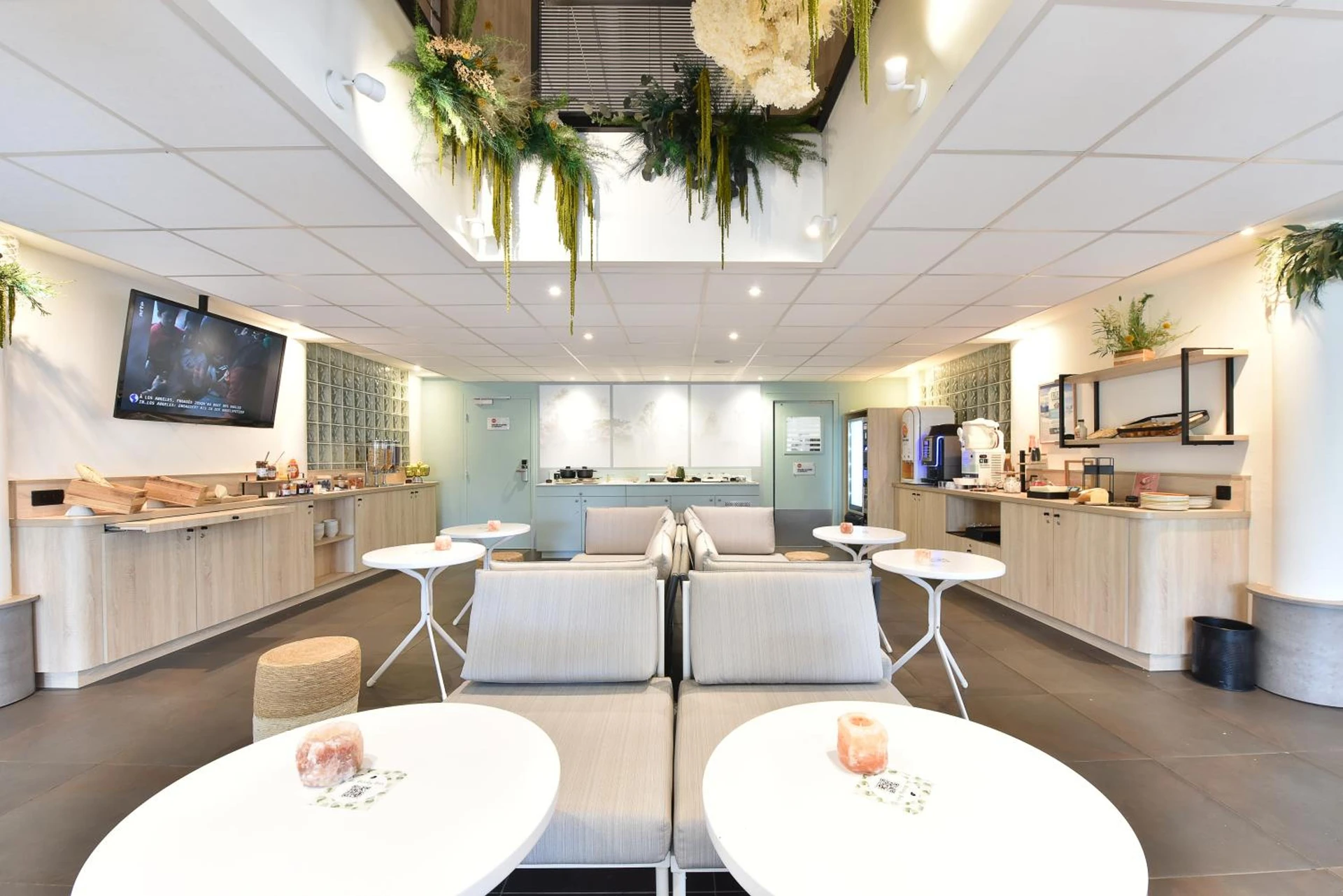 Salle de séminaire à Hôtel Kyriad La Rochelle Centre Ville - Organiser un événement professionnel à La Rochelle