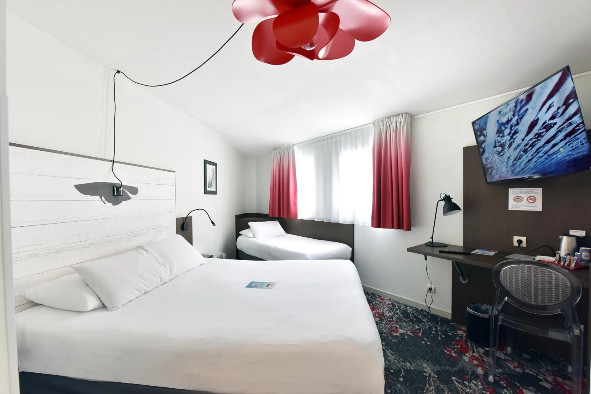 Chambre disponible pour un séminaire d'entreprise à Hôtel Kyriad La Rochelle Centre Ville - La Rochelle