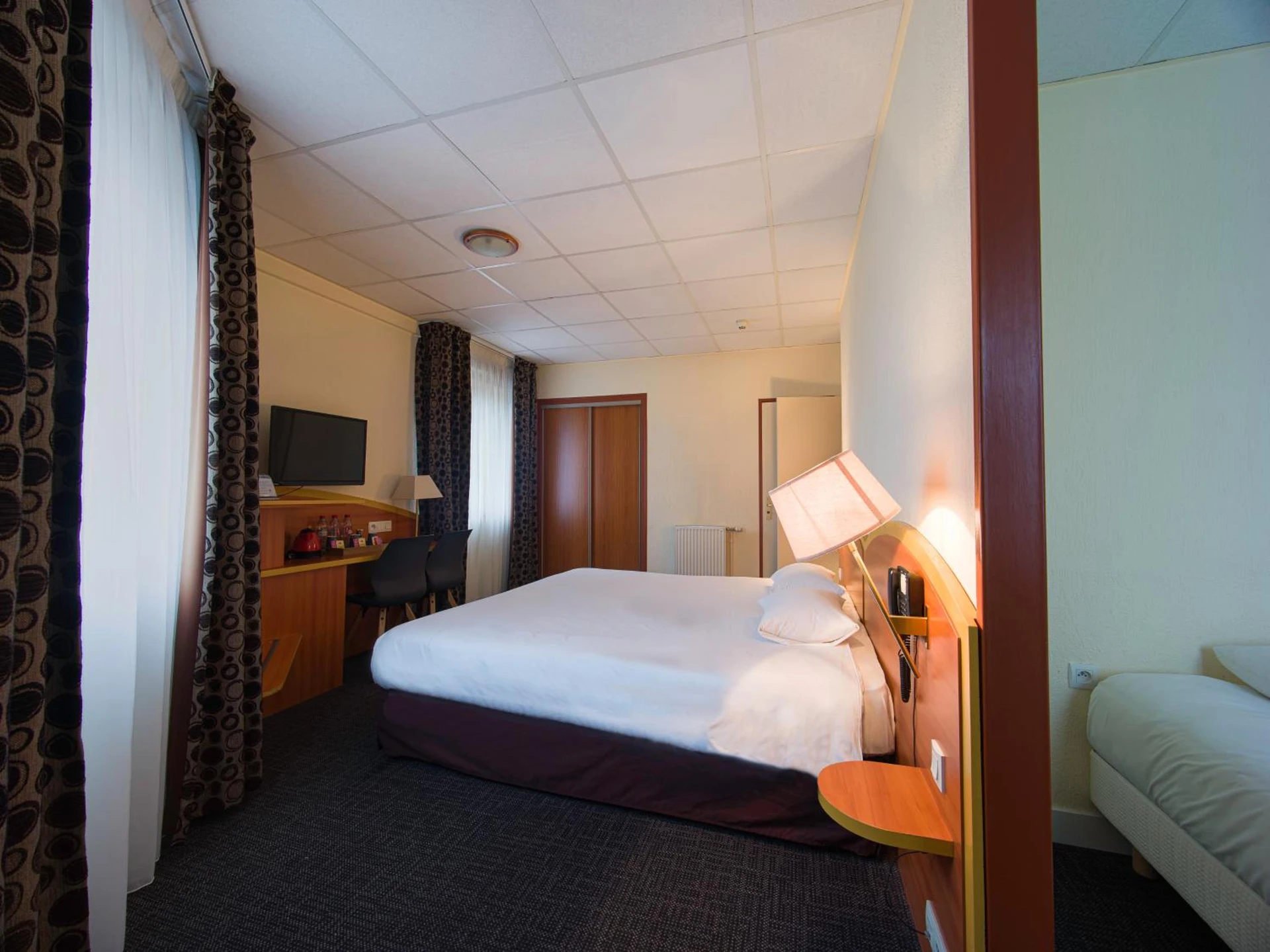 Chambre disponible pour un séminaire d'entreprise à Kyriad Hotel Lamballe - Lamballe