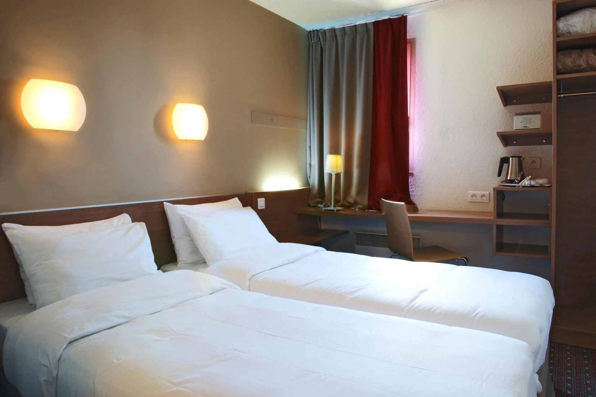 Chambre disponible pour un séminaire d'entreprise à Kyriad Le Bourget Centre- Parc Des Expositions - Le Bourget