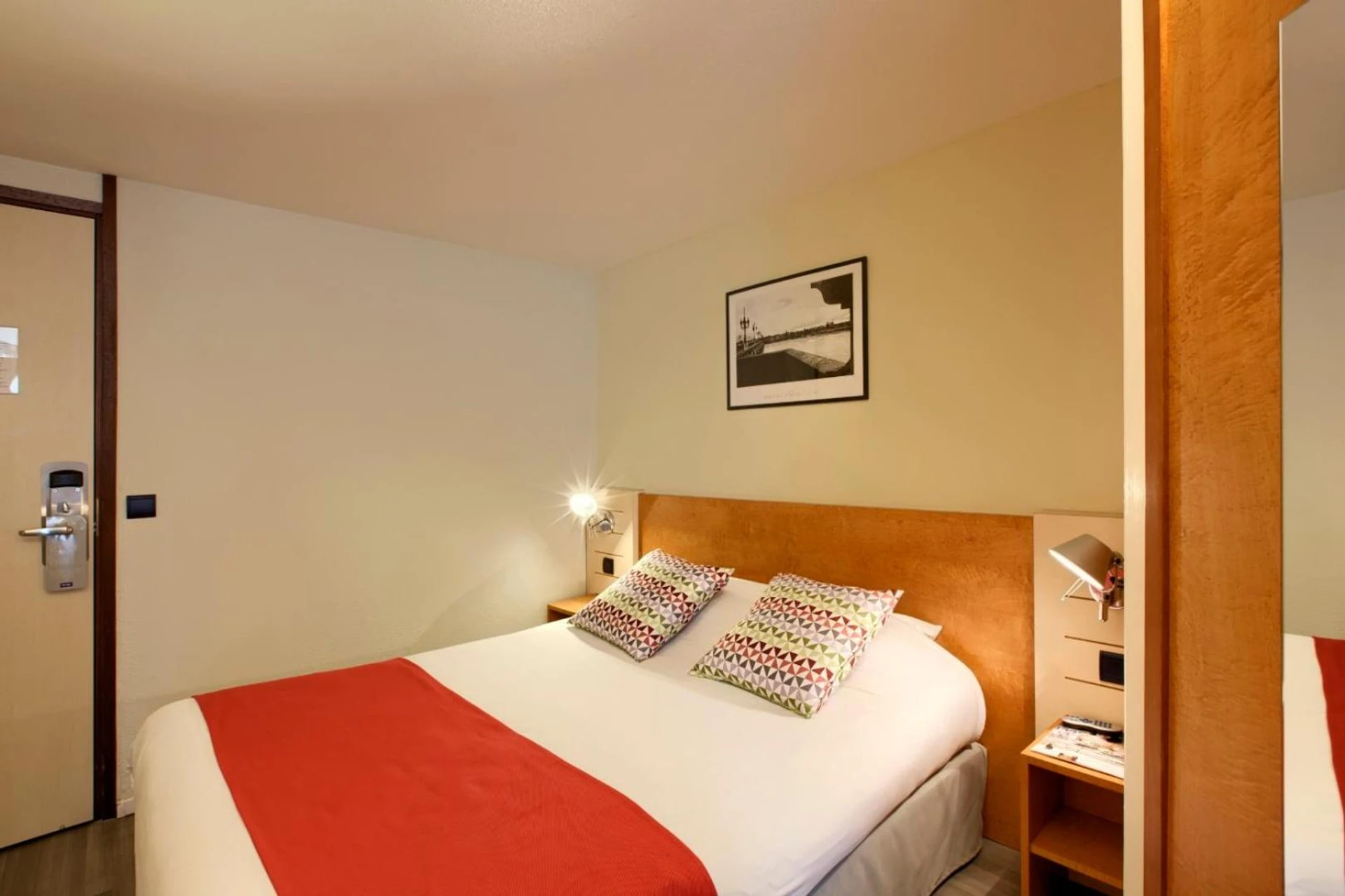 Chambre disponible pour un séminaire d'entreprise à Kyriad Libourne Saint Emilion - Arveyres