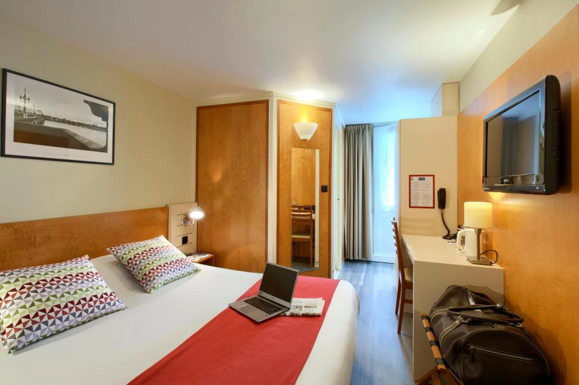 Chambre disponible pour un séminaire d'entreprise à Kyriad Libourne Saint Emilion - Arveyres