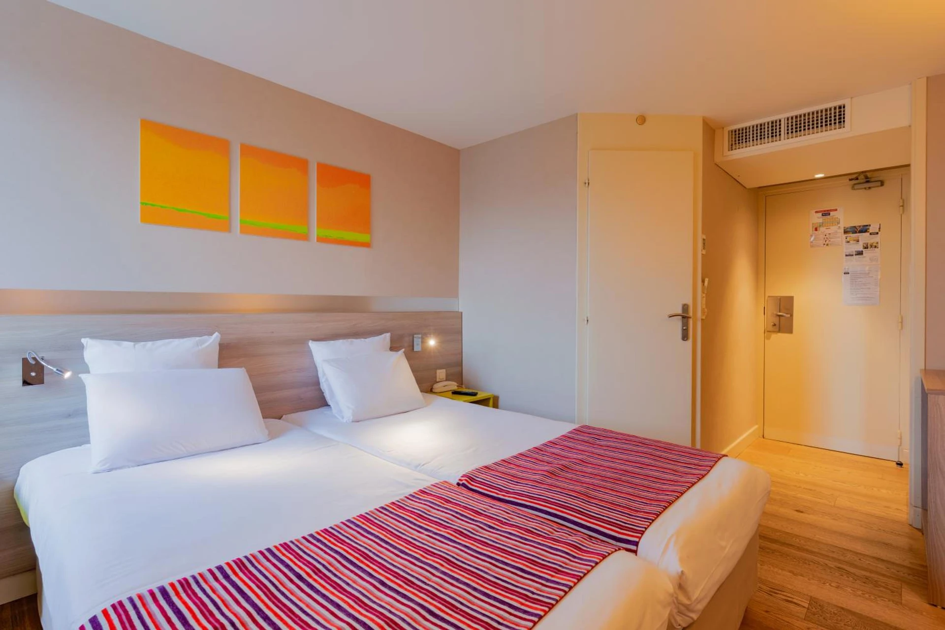 Chambre disponible pour un séminaire d'entreprise à Kyriad Lyon Est - Saint Bonnet De Mure - Saint-Bonnet-de-Mure