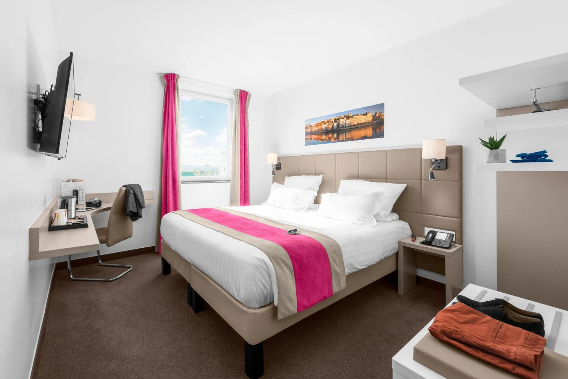 Chambre disponible pour un séminaire d'entreprise à Kyriad Lyon Est Stadium Eurexpo Meyzieu - Meyzieu