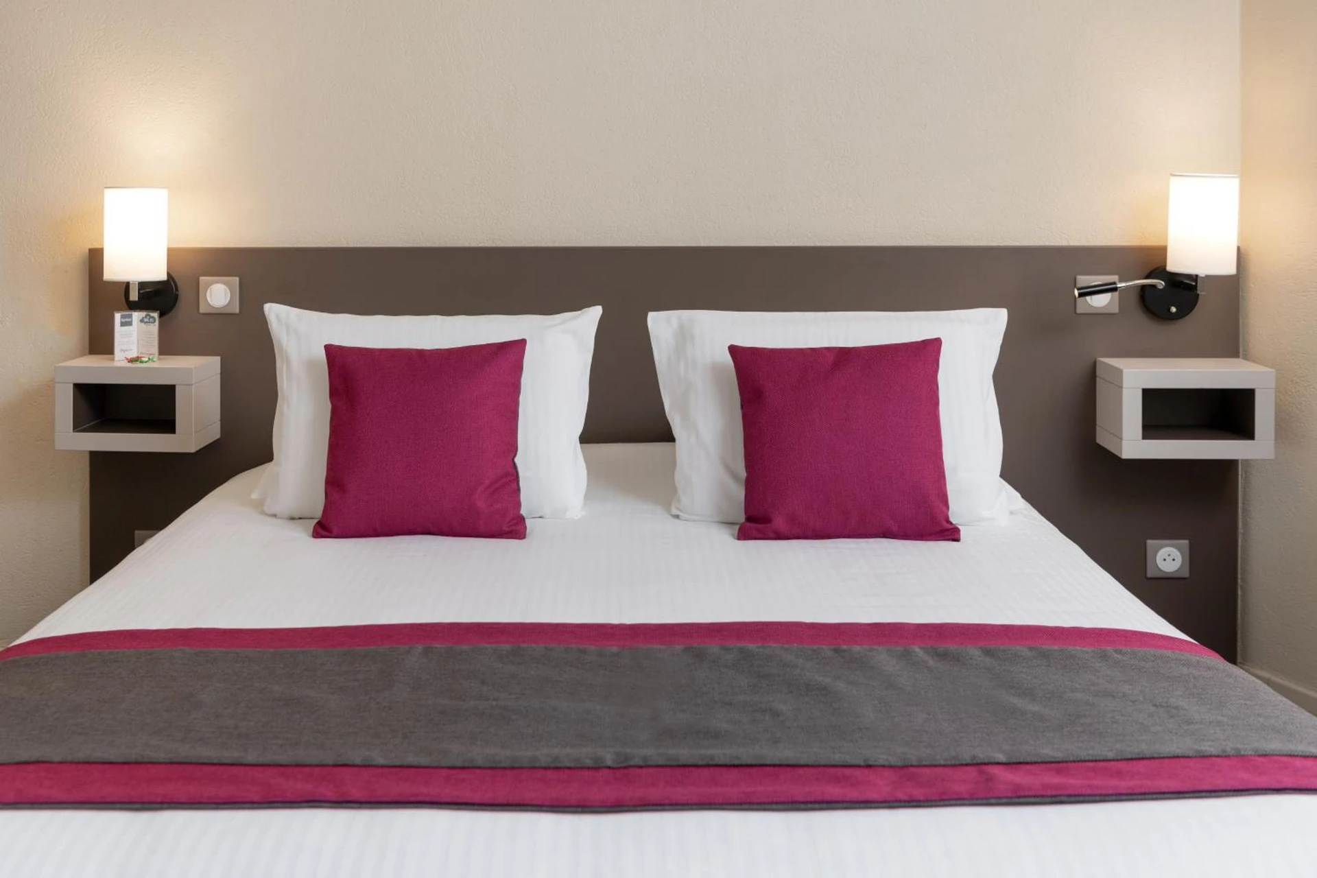 Chambre disponible pour un séminaire d'entreprise à Kyriad Hotel Lyon Givors - Givors