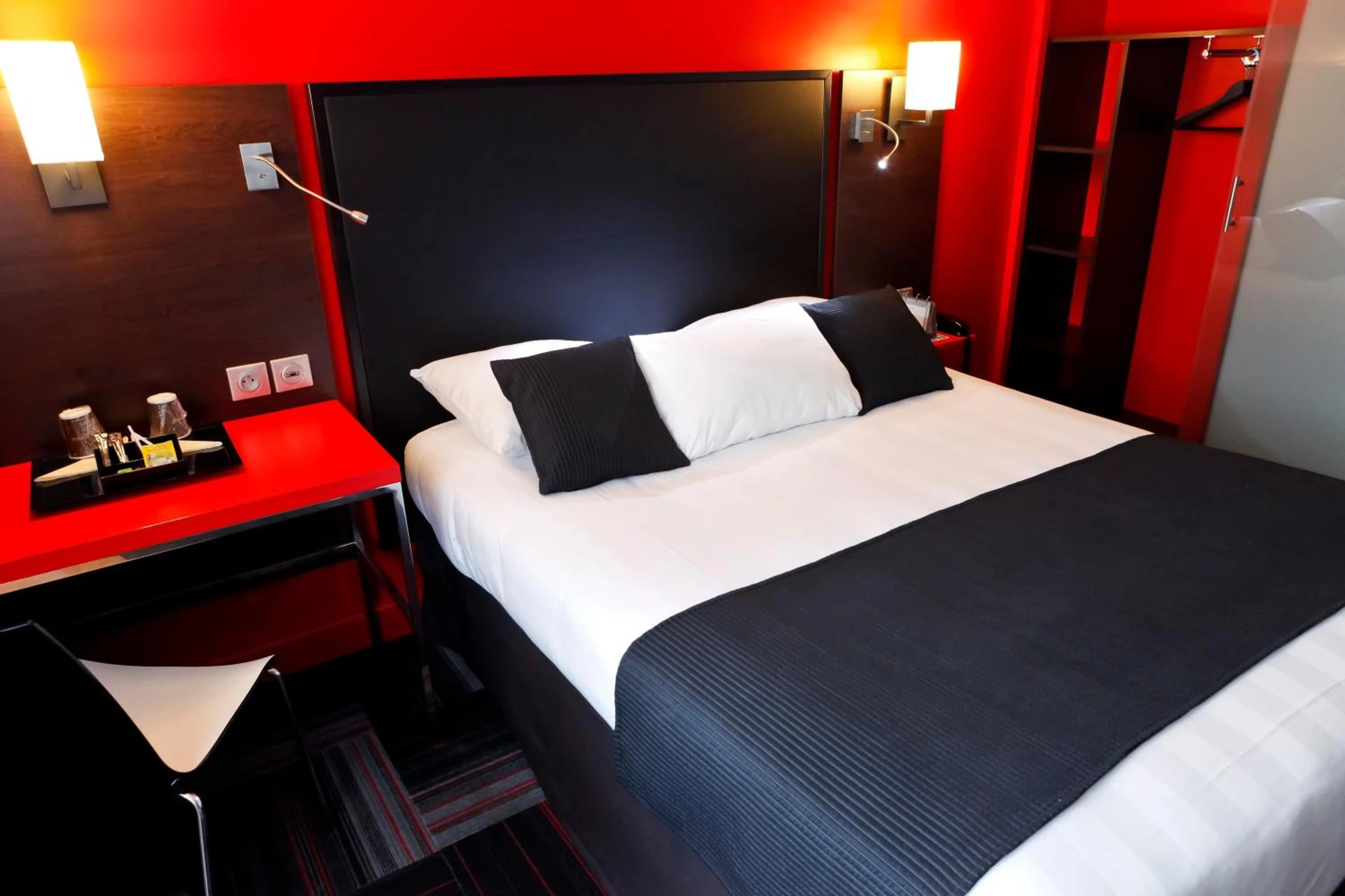 Chambre disponible pour un séminaire d'entreprise à Kyriad Lyon Sud Sainte Foy - Sainte-Foy-lès-Lyon