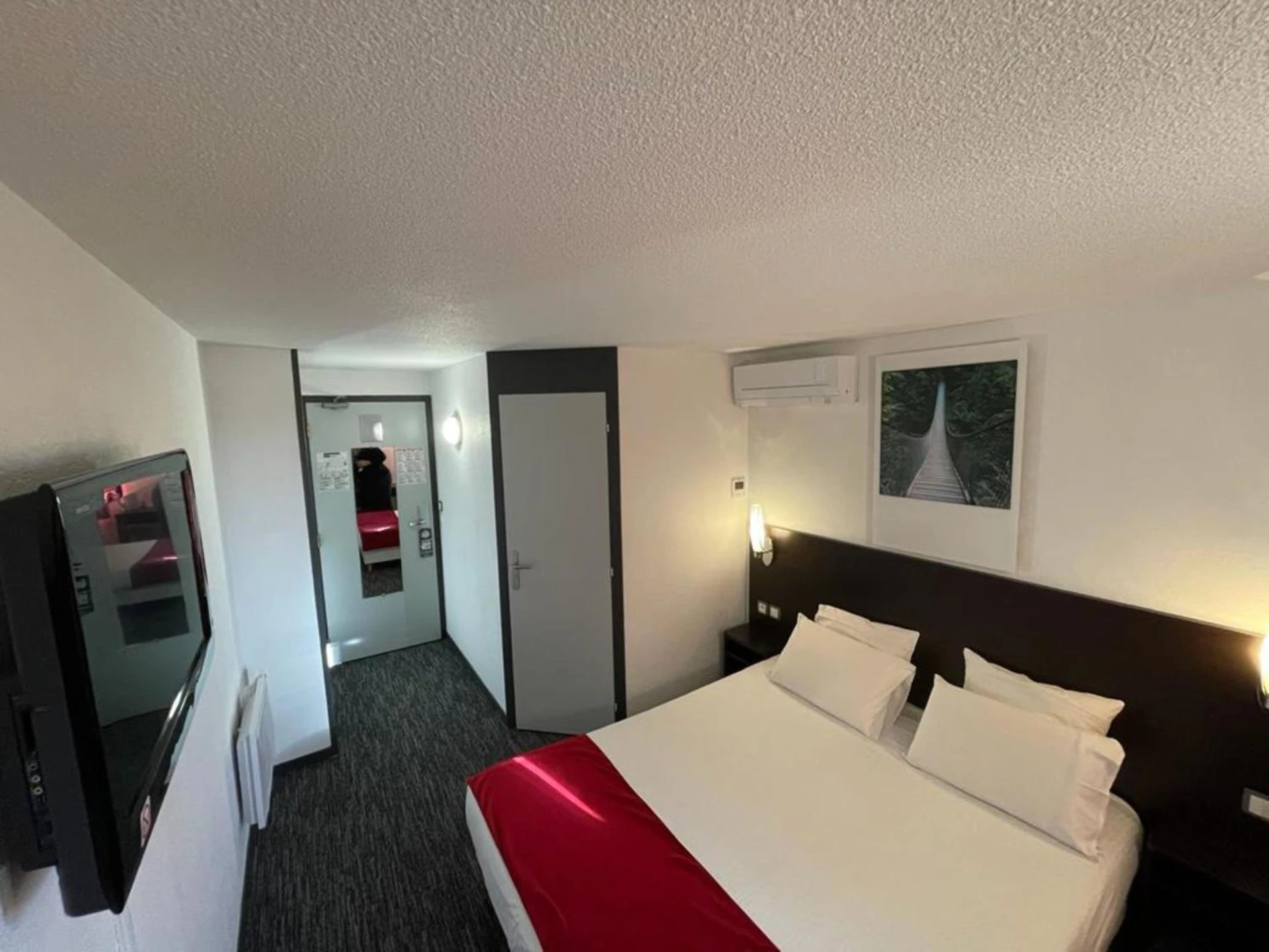 Chambre disponible pour un séminaire d'entreprise à Kyriad Montluçon - Saint Victor - Saint-Victor