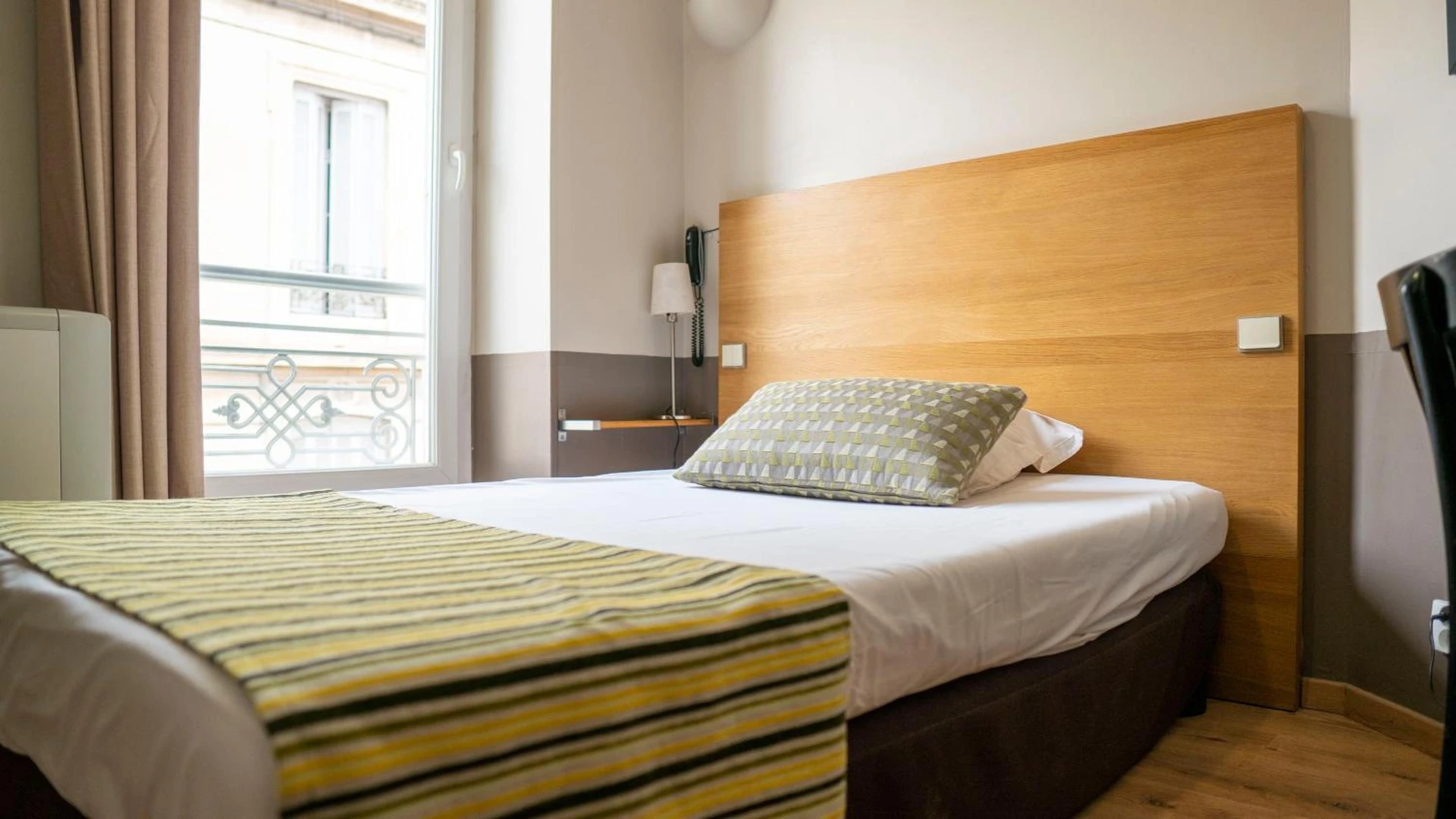 Magnifique chambre pour un séminaire d'entreprise à Kyriad Nimes Centre - Nîmes