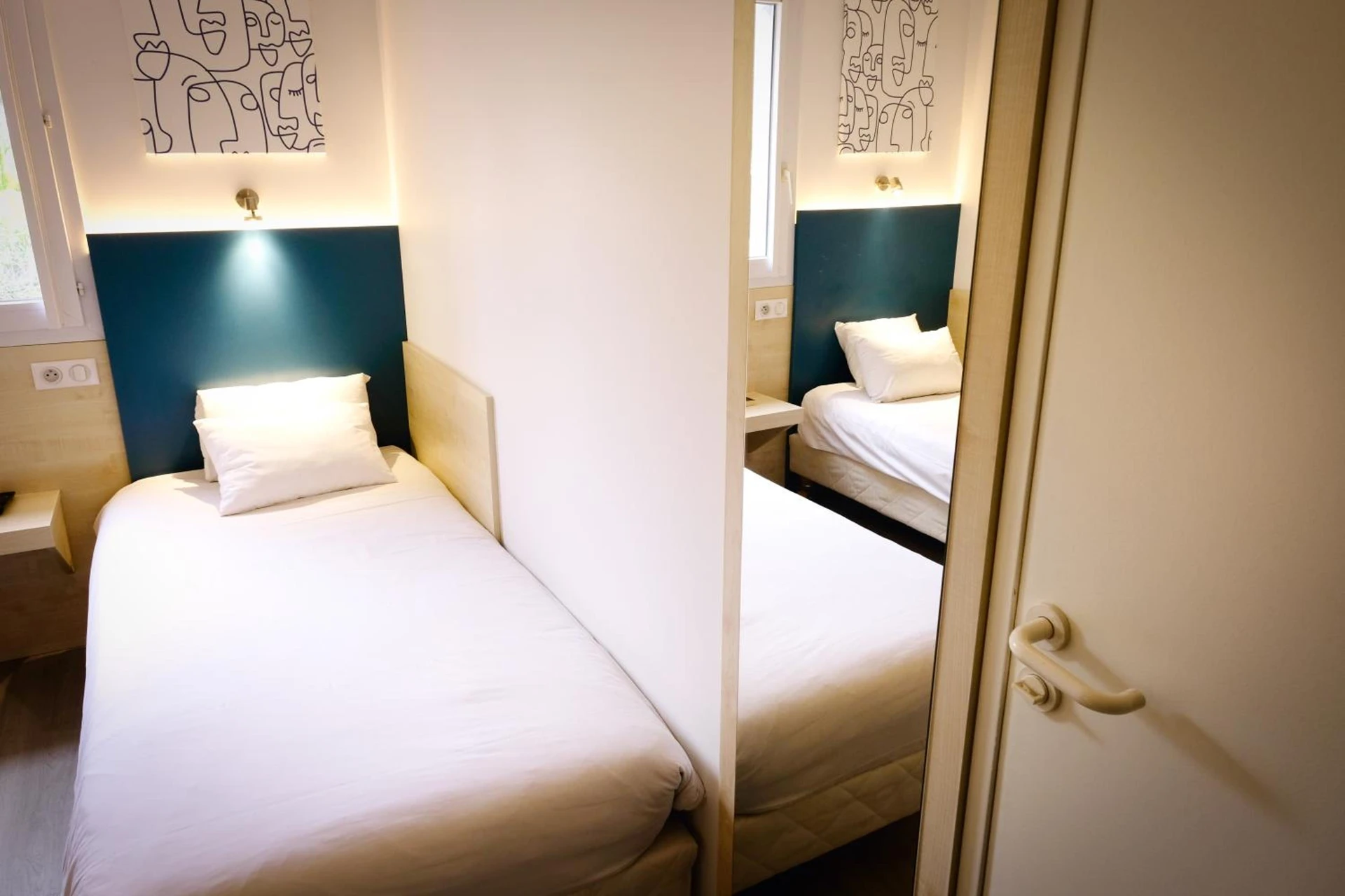 Chambre disponible pour un séminaire d'entreprise à Kyriad Direct Perpignan Nord - Aéroport - Rivesaltes