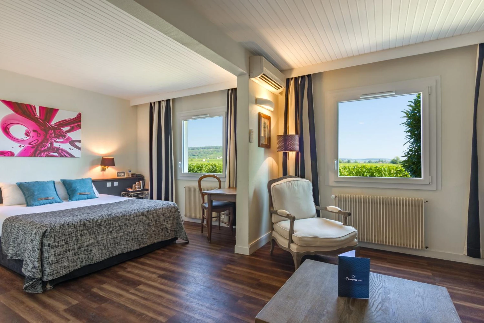 Chambre disponible pour un séminaire d'entreprise à Kyriad Prestige Beaune le Panorama - Beaune