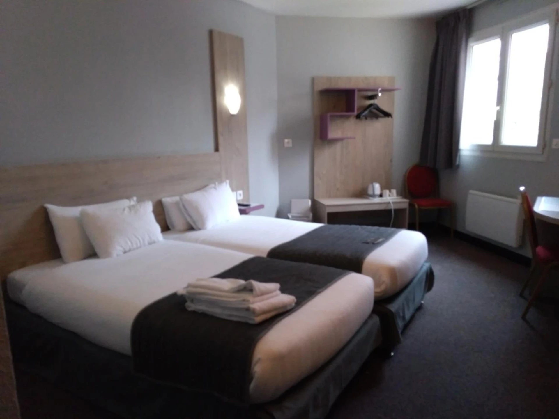 Chambre disponible pour un séminaire d'entreprise à Kyriad Saint Fargeau Ponthierry - Apollonia - Saint-Fargeau-Ponthierry