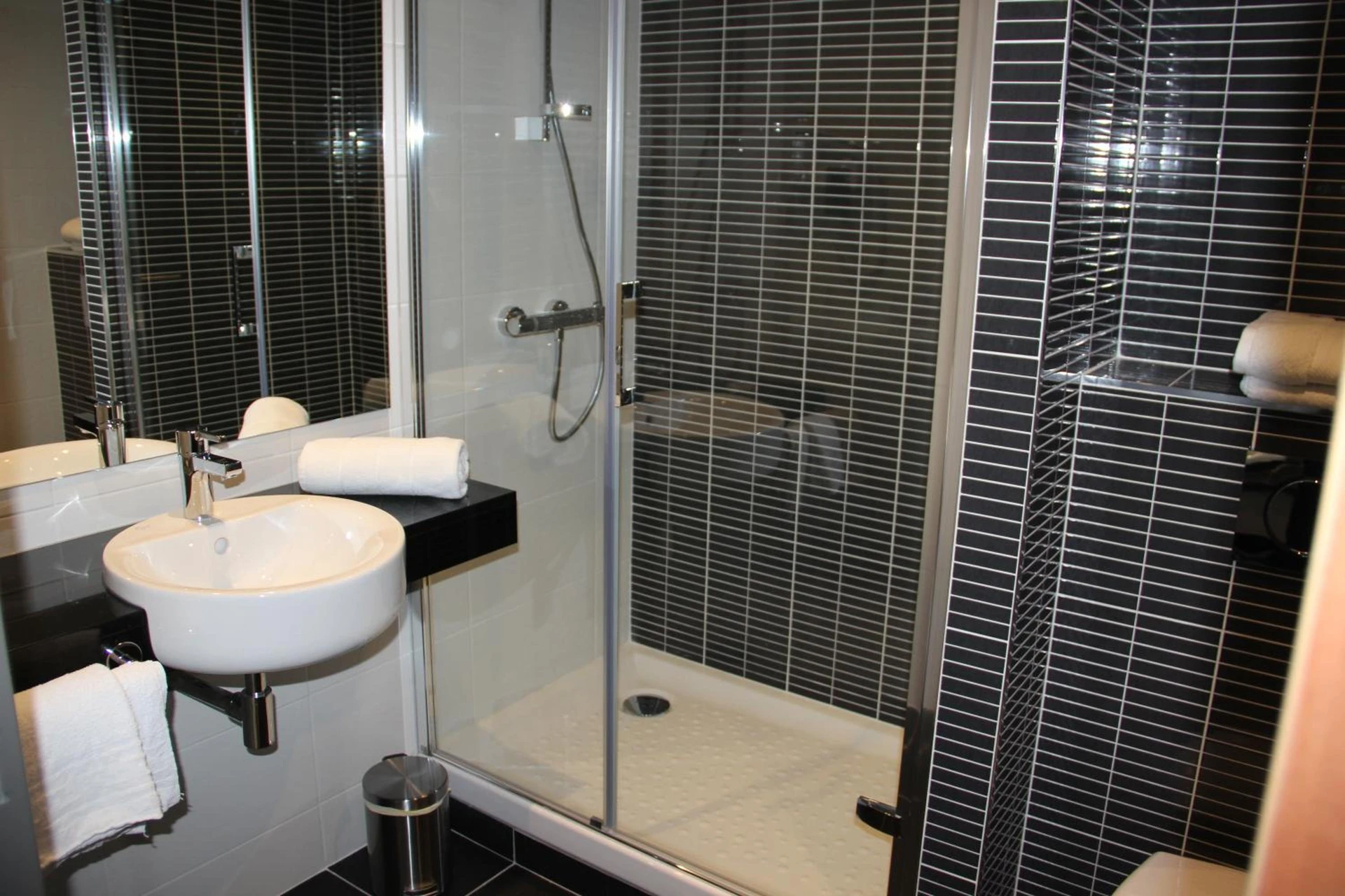 Chambre disponible pour un séminaire d'entreprise à Kyriad Saint Quentin en Yvelines - Montigny - Montigny-le-Bretonneux