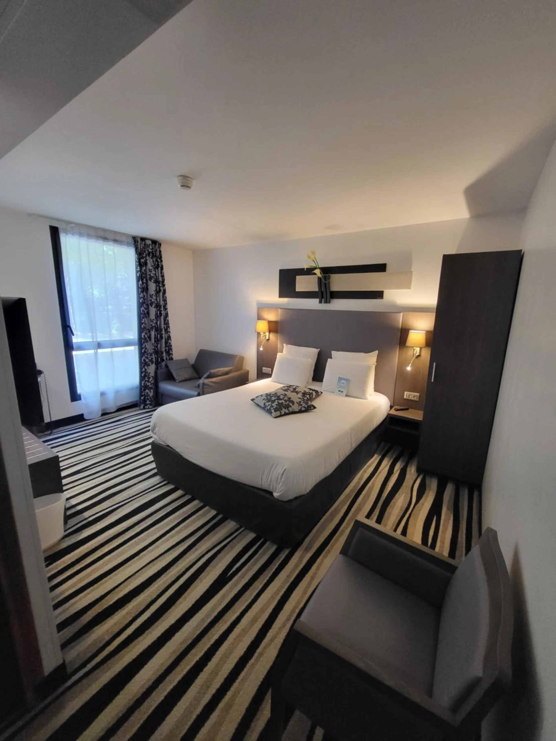 Magnifique chambre pour un séminaire d'entreprise à Kyriad Saint Quentin en Yvelines - Montigny - Montigny-le-Bretonneux