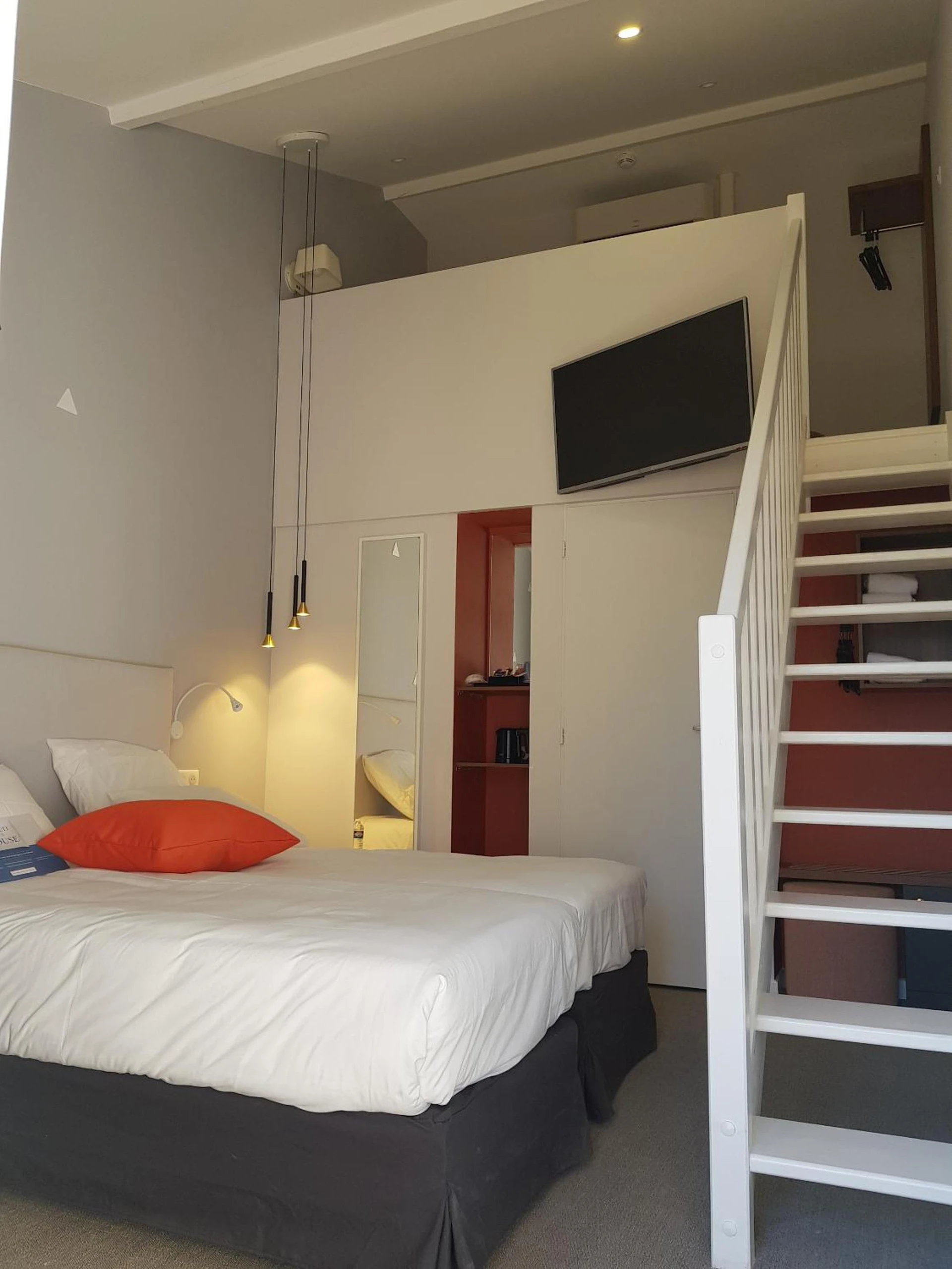 Magnifique chambre pour un séminaire d'entreprise à KYRIAD LYON EST – Saint Quentin Fallavier - Saint-Quentin-Fallavier