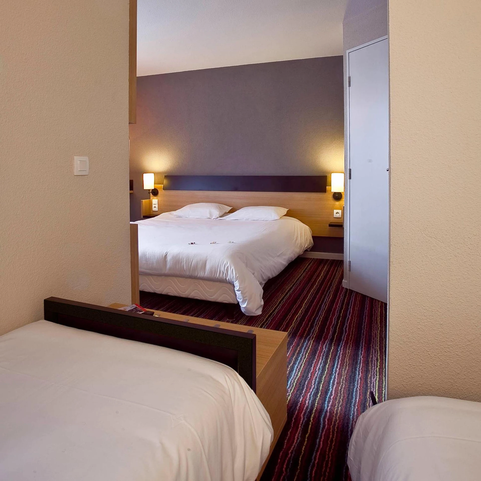 Chambre disponible pour un séminaire d'entreprise à Kyriad Tours Sud - Chambray Lès Tours - Chambray-lès-Tours