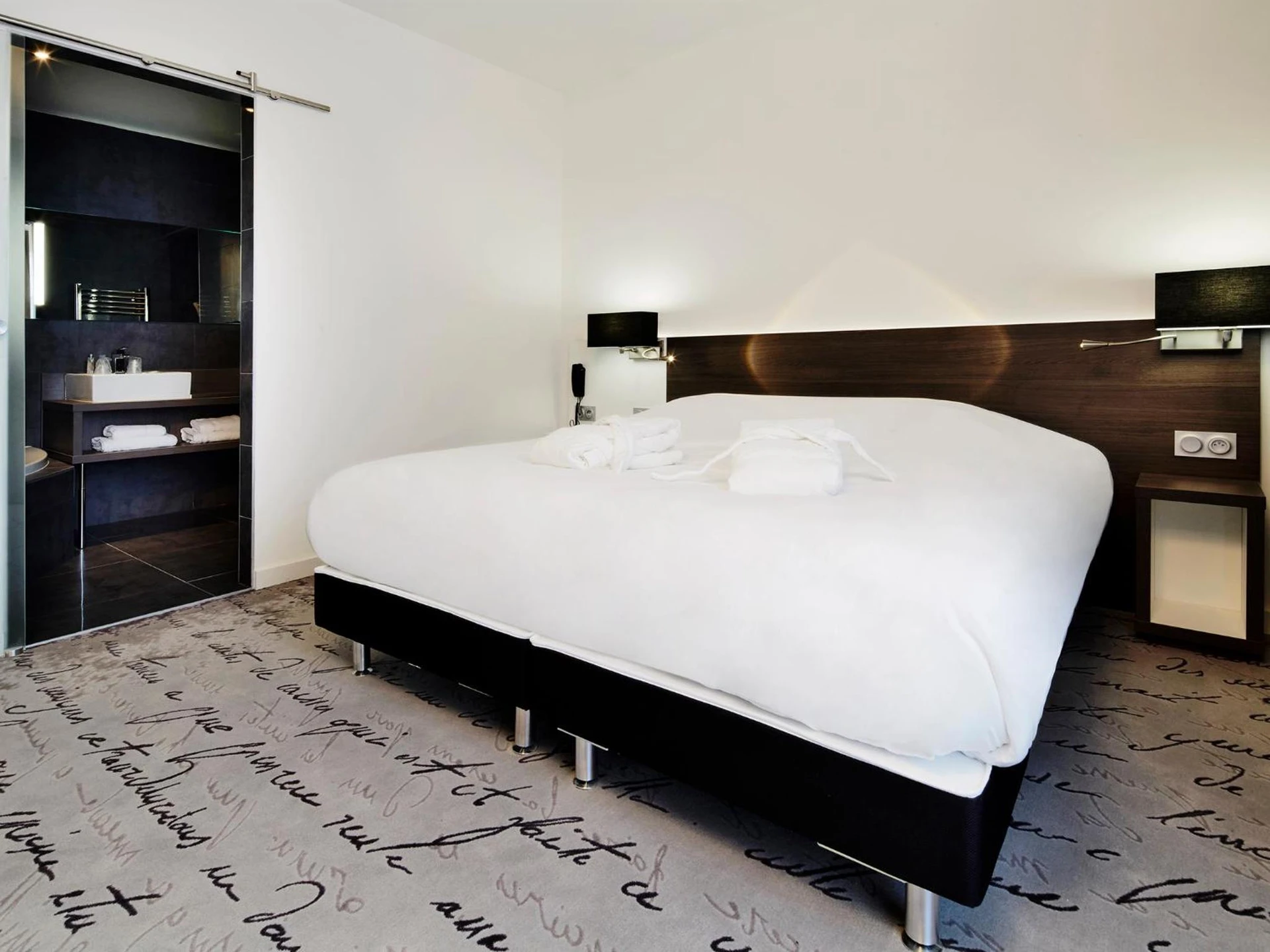 Chambre disponible pour un séminaire d'entreprise à Kyriad Troyes Centre - Troyes