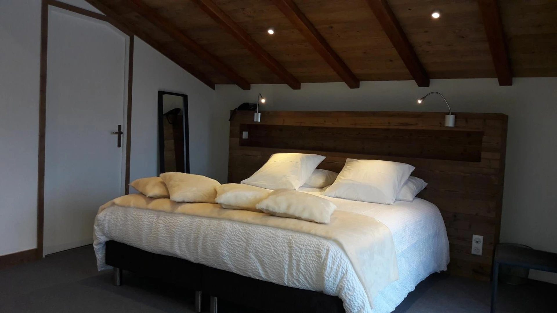 Chambre disponible pour un séminaire d'entreprise à Hotel L'alpin - Landry