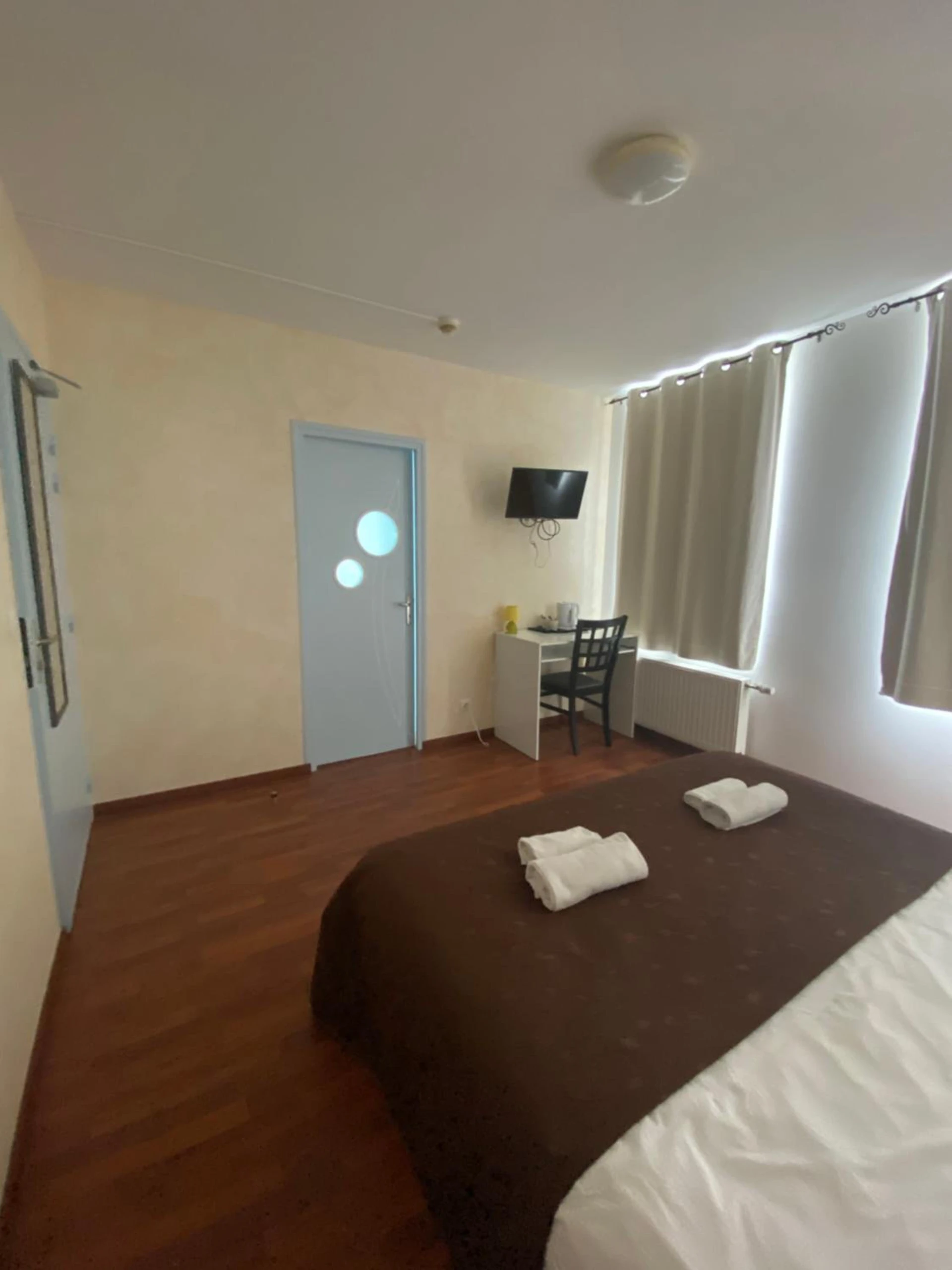 Organiser un séminaire d'entreprise : HOTEL L'AMERIVIERE*** à aubrives