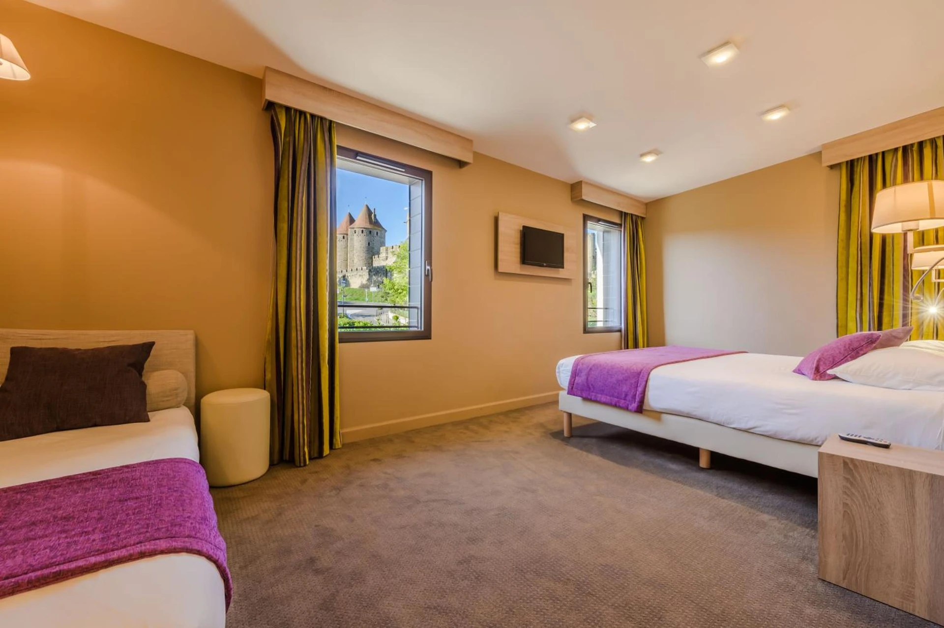 Chambre disponible pour un séminaire d'entreprise à Hôtel l'Aragon - Carcassonne