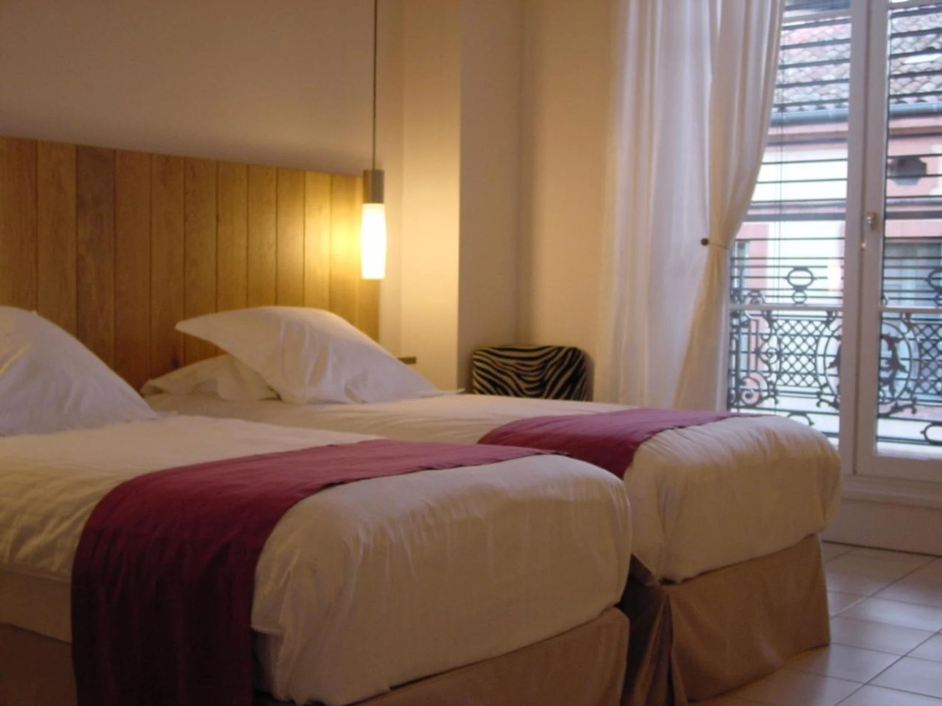 Magnifique chambre pour un séminaire d'entreprise à L'Armateur - Moissac