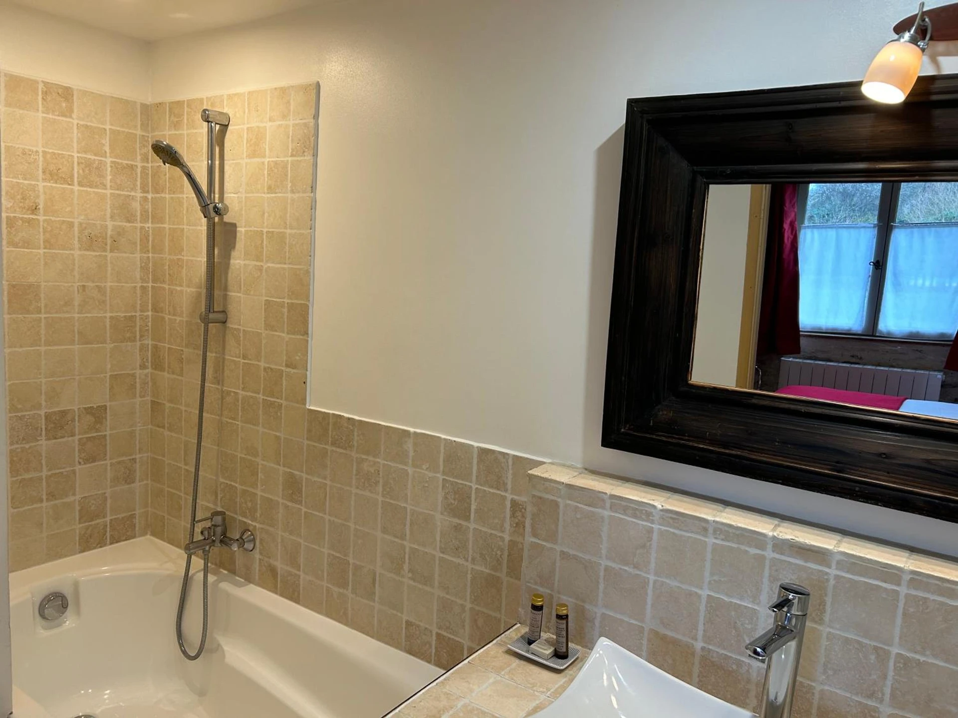 Magnifique chambre pour un séminaire d'entreprise à Hotel L'Aunette Cottage - Chamant