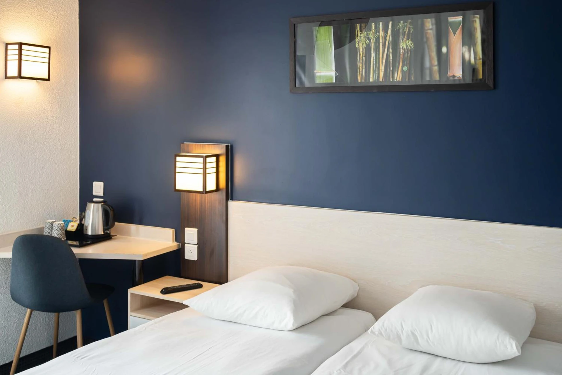 Chambre disponible pour un séminaire d'entreprise à HOTEL l'EAUBONNE - Eaubonne
